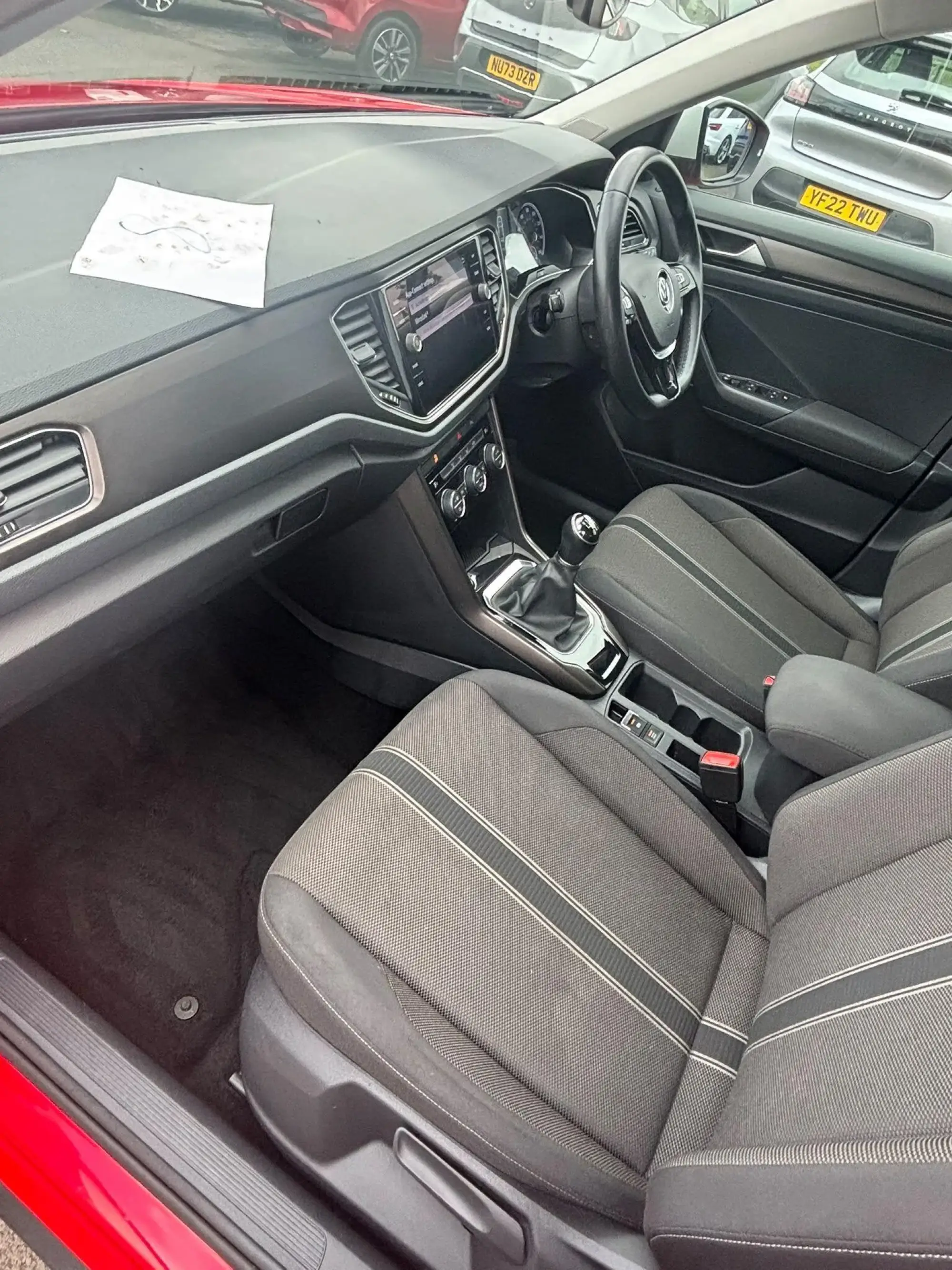 Volkswagen T-Roc Image 13