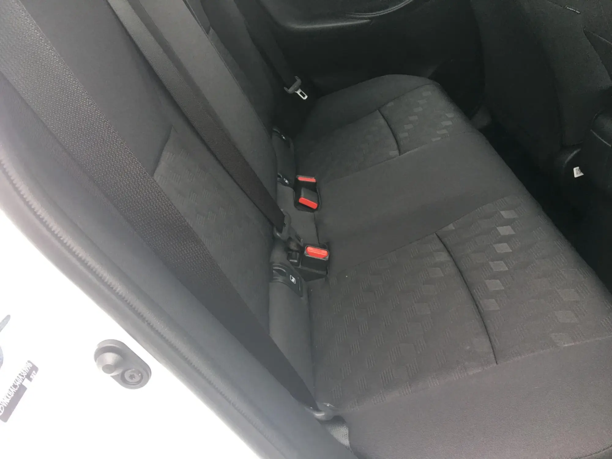 Toyota Yaris Hybrid Image 14 Toyota Yaris Hybrid Image 14