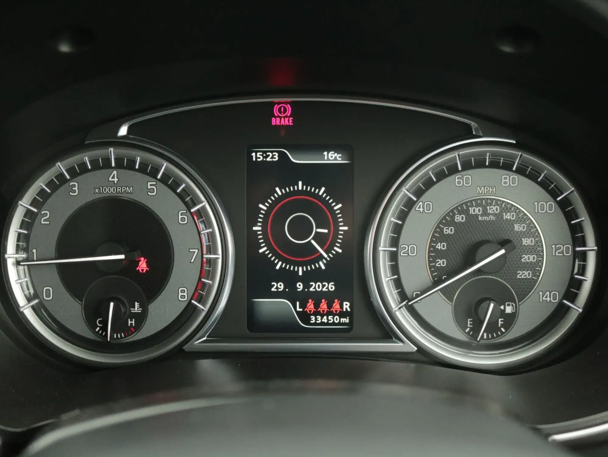 Suzuki Vitara Image 12
