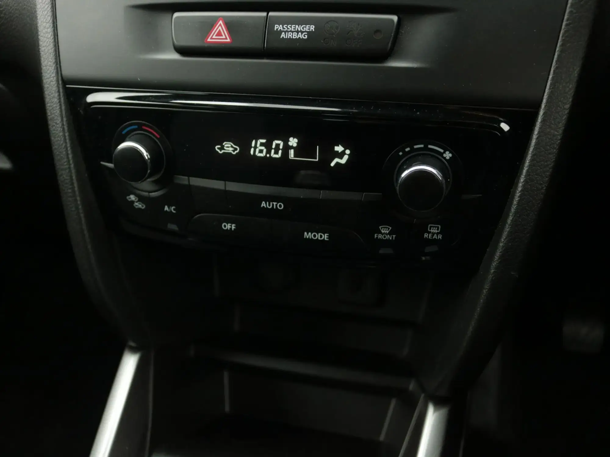 Suzuki Vitara Image 16