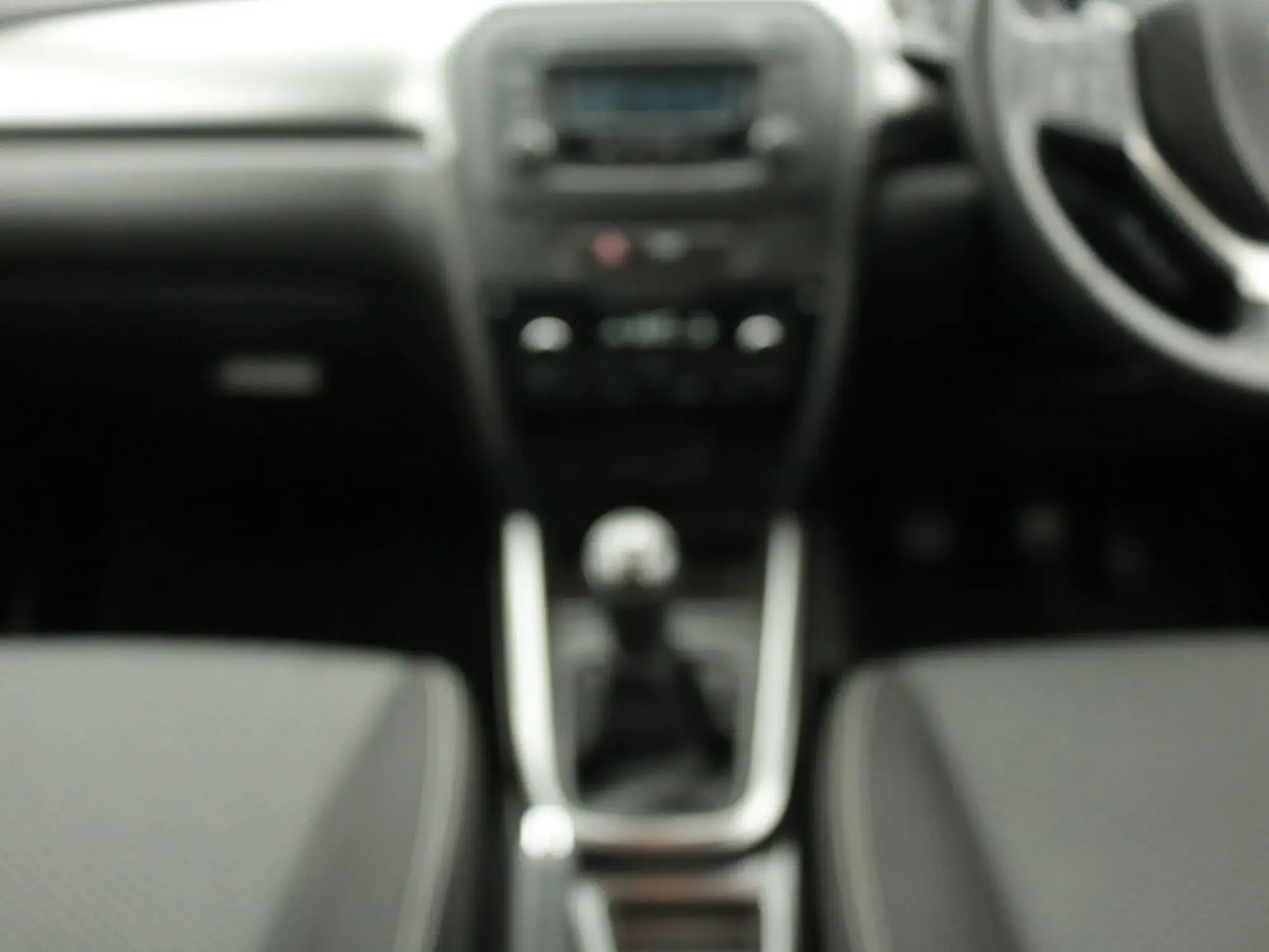 Suzuki Vitara Image 17