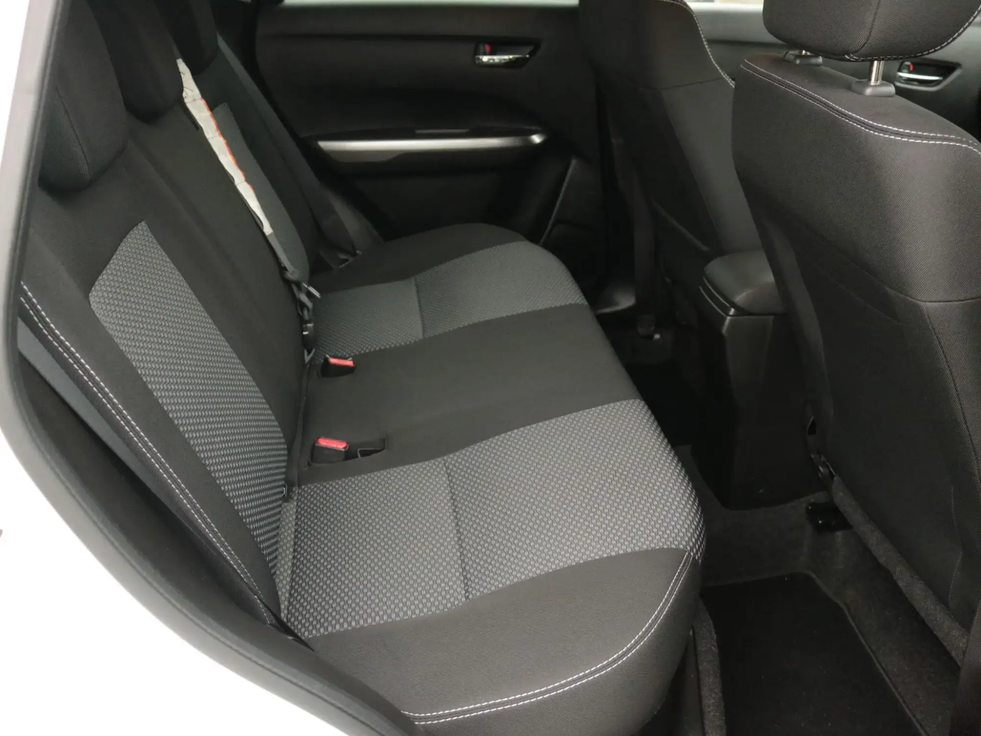 Suzuki Vitara Image 19