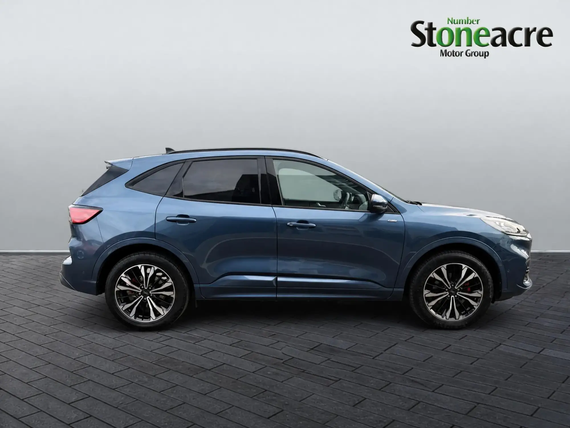 Ford Kuga Plug-In Hybrid Image 8 Ford Kuga Plug-In Hybrid Image 8