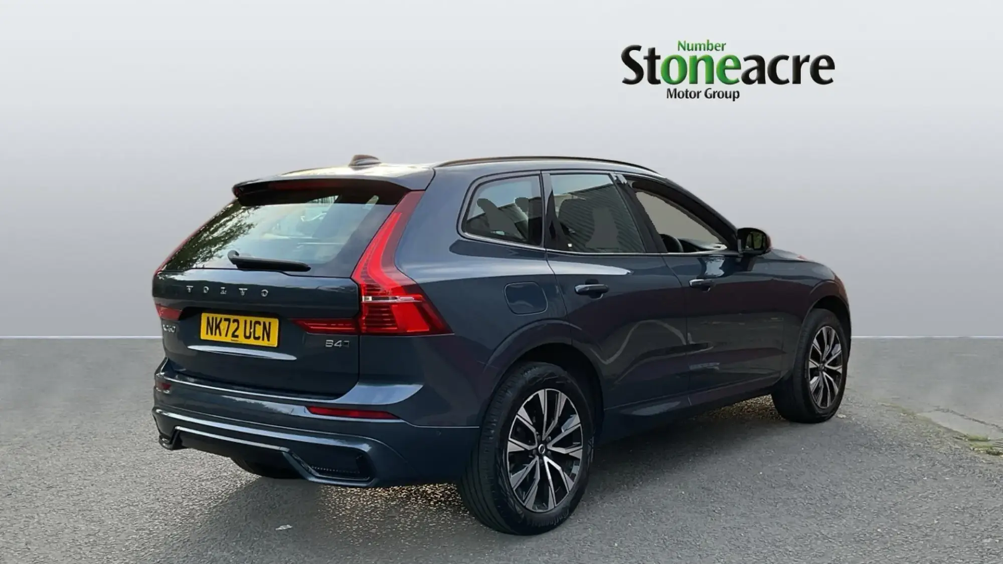 Volvo XC60 Plus (Dark) B4 AWD mild hybrid (Diesel) NK72UCN Image 2