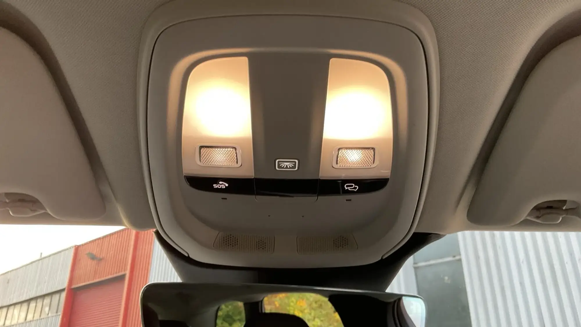 Volvo XC60 Image 28