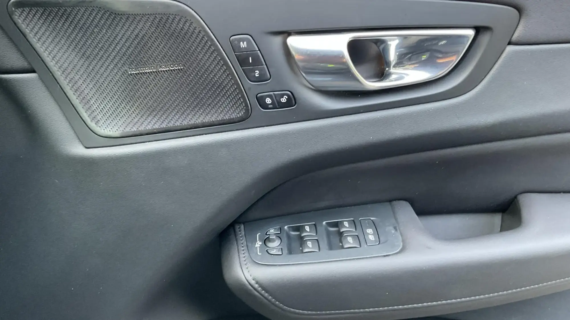 Volvo XC60 Image 29