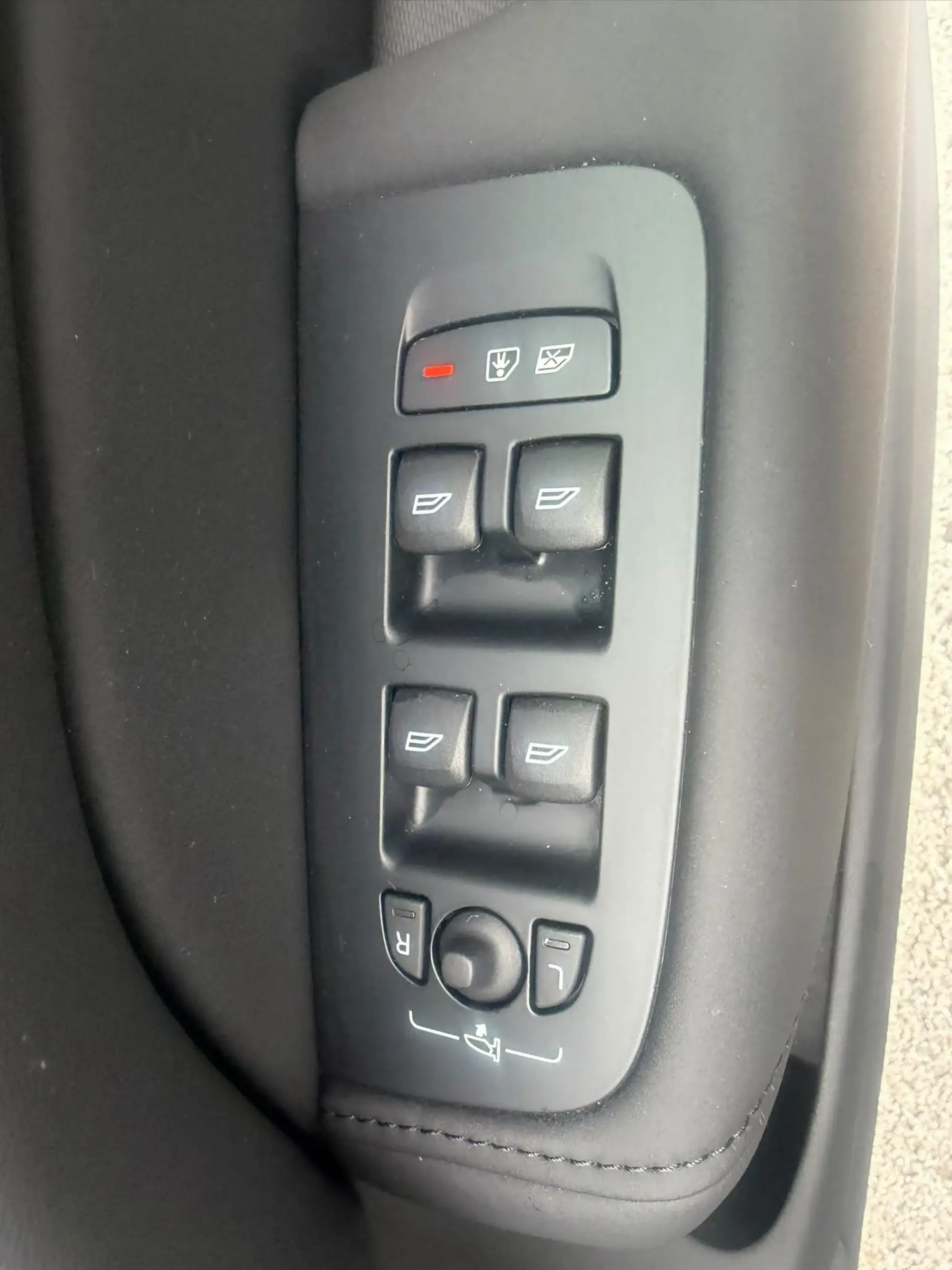 Volvo XC60 Image 15 Volvo XC60 Image 15