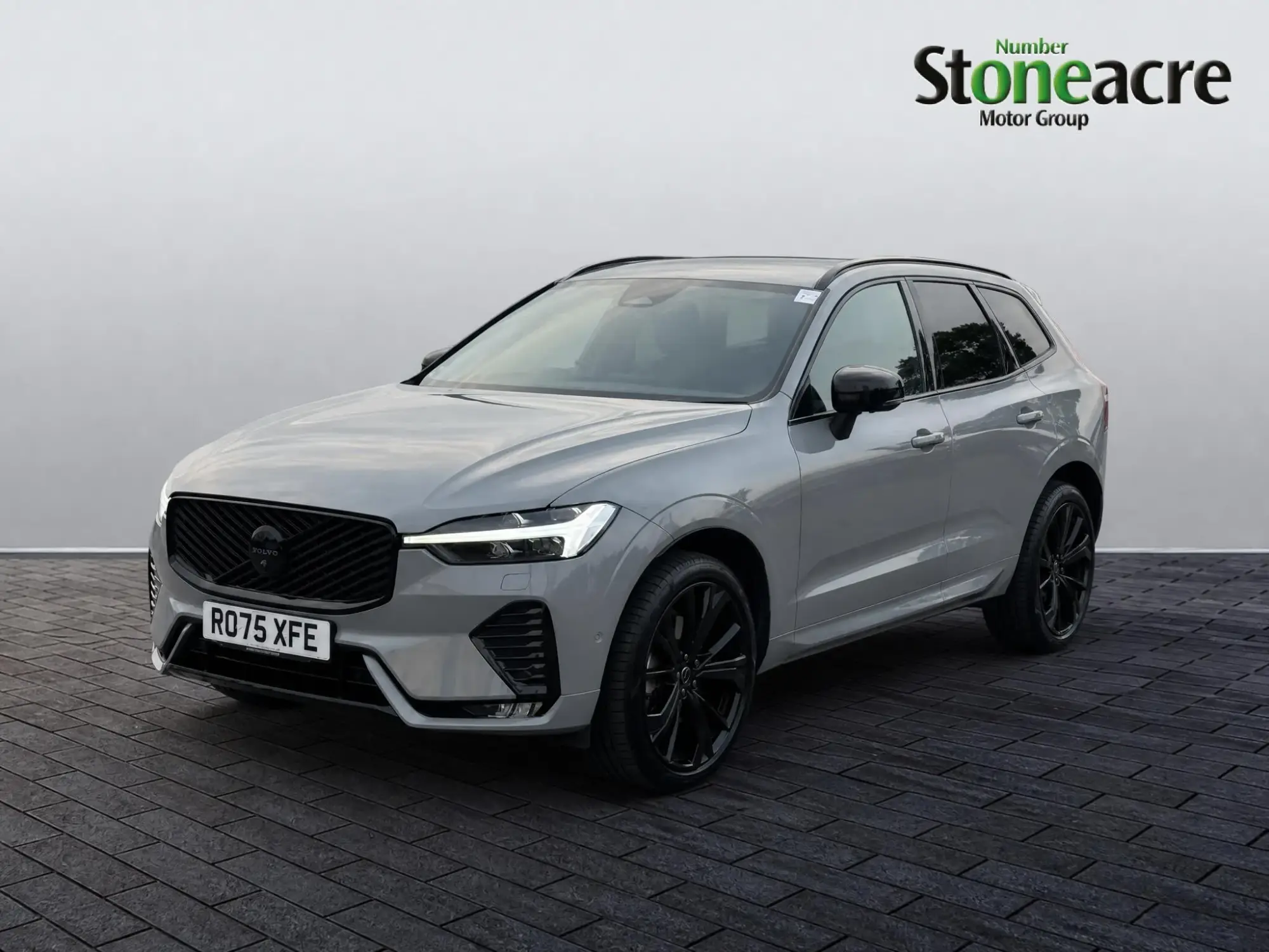 Volvo XC60 2.0 B5 MHEV Plus Black Edition Auto AWD Euro 6 (s/s) 5dr RO75XFE Image 3 Volvo XC60 2.0 B5 MHEV Plus Black Edition Auto AWD Euro 6 (s/s) 5dr RO75XFE Image 3