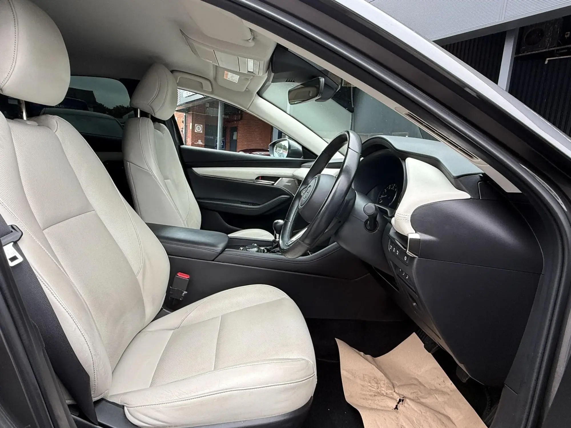 Mazda3 Saloon Image 18 Mazda3 Saloon Image 18
