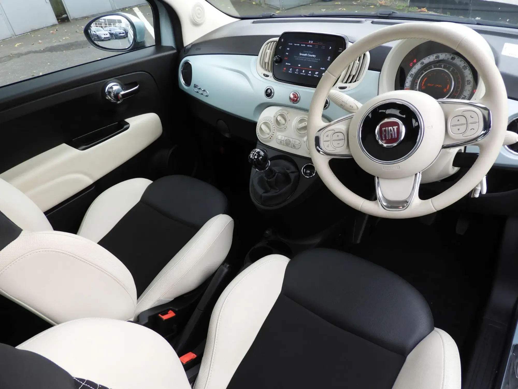 Fiat 500 Image 2