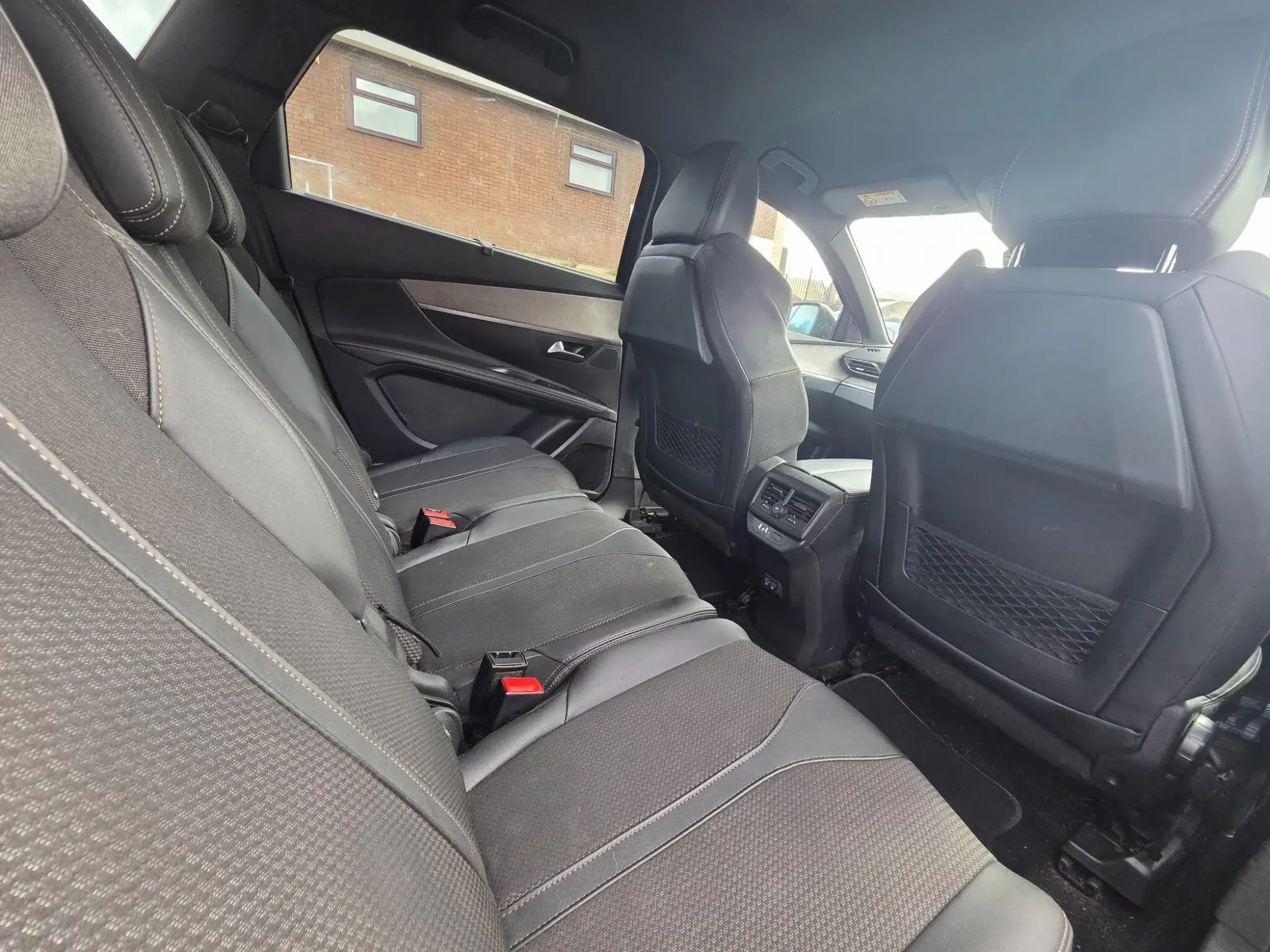 Peugeot 5008 Image 13