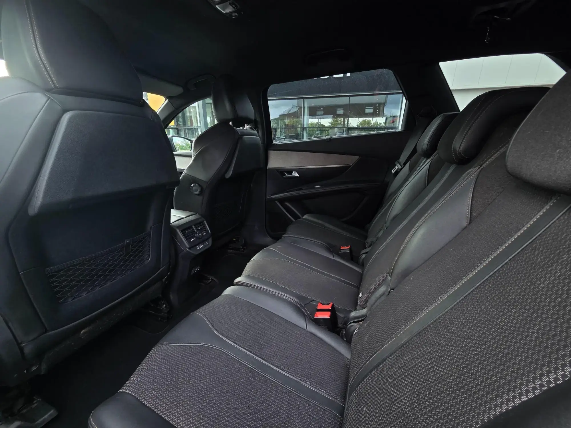 Peugeot 5008 Image 15