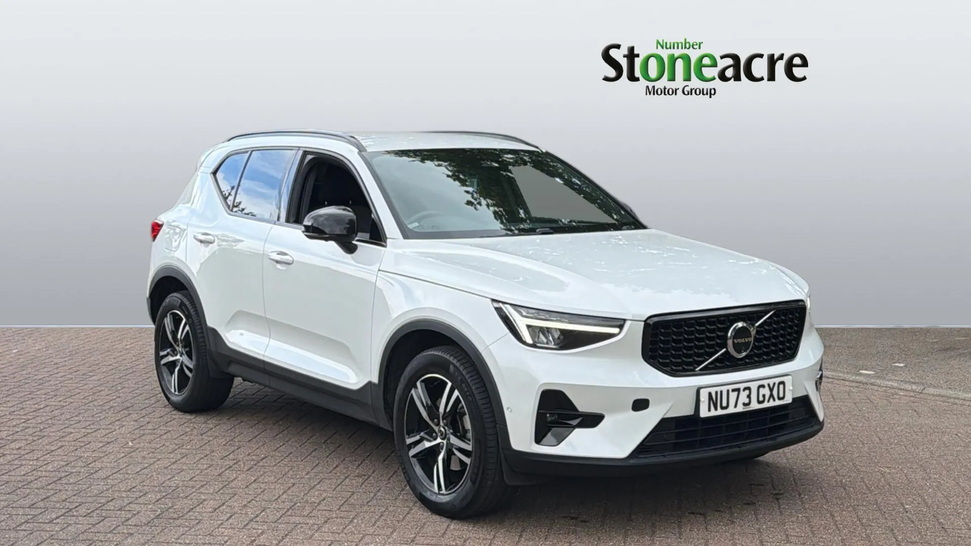 2023 Volvo XC40