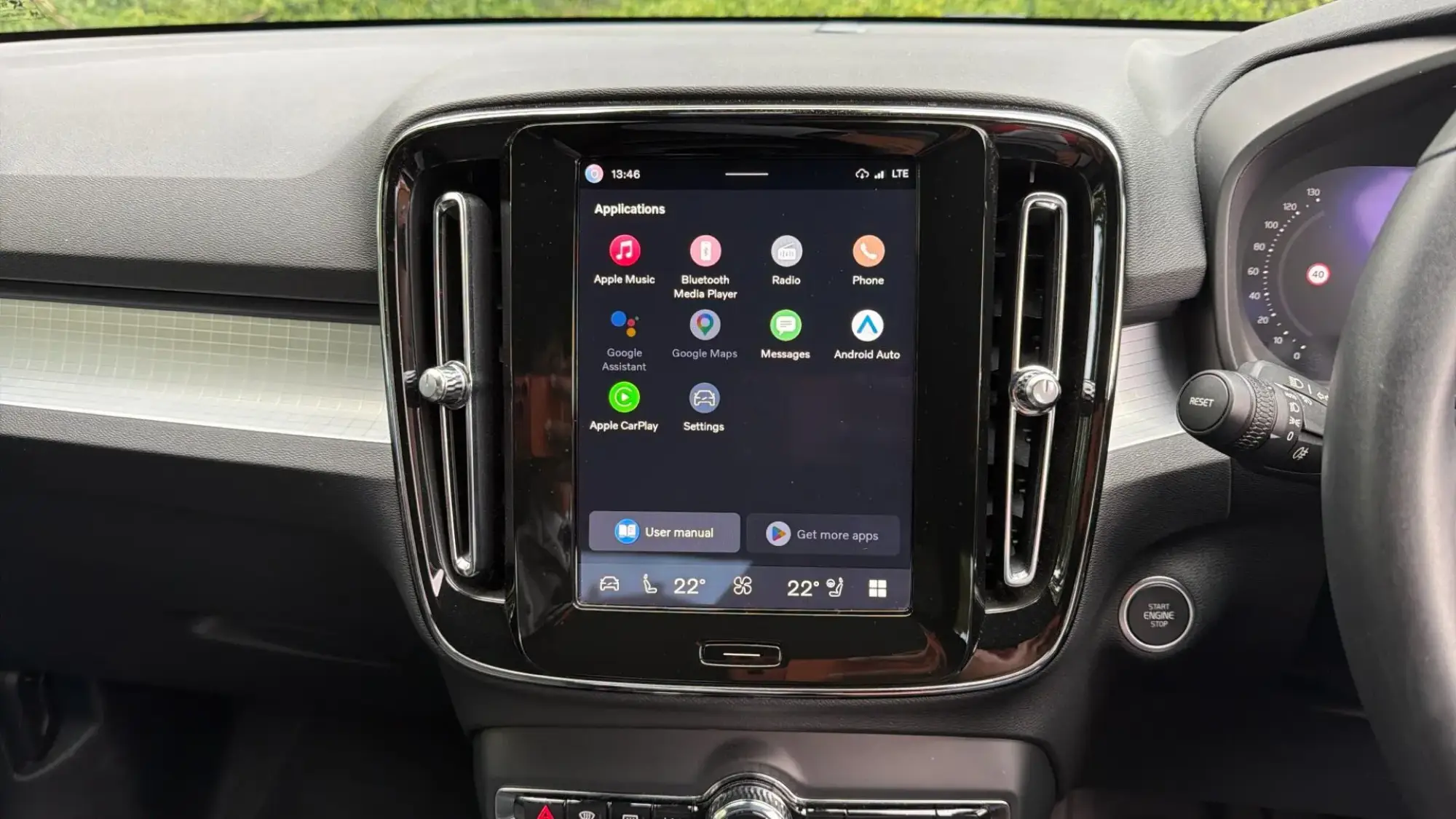 Volvo XC40 Image 12