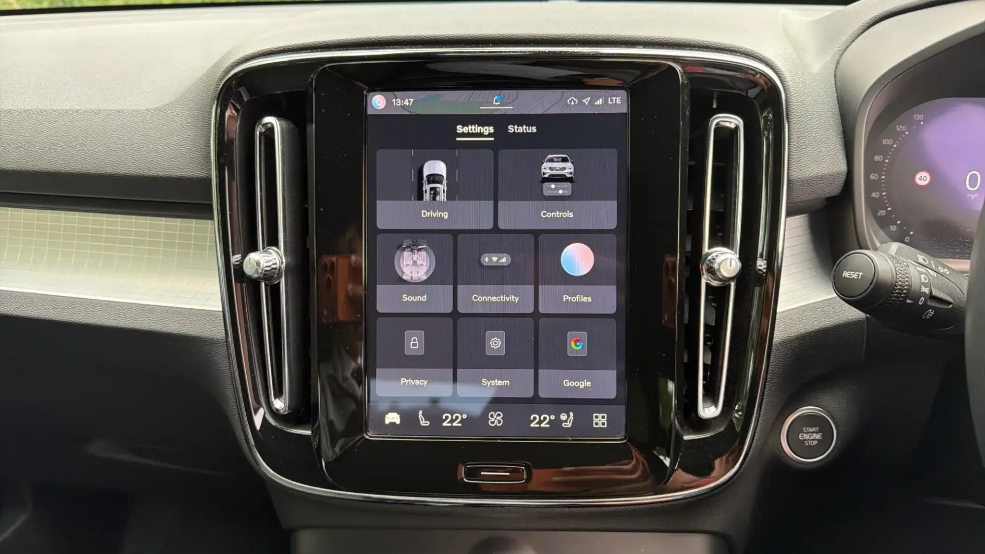 Volvo XC40 Image 16