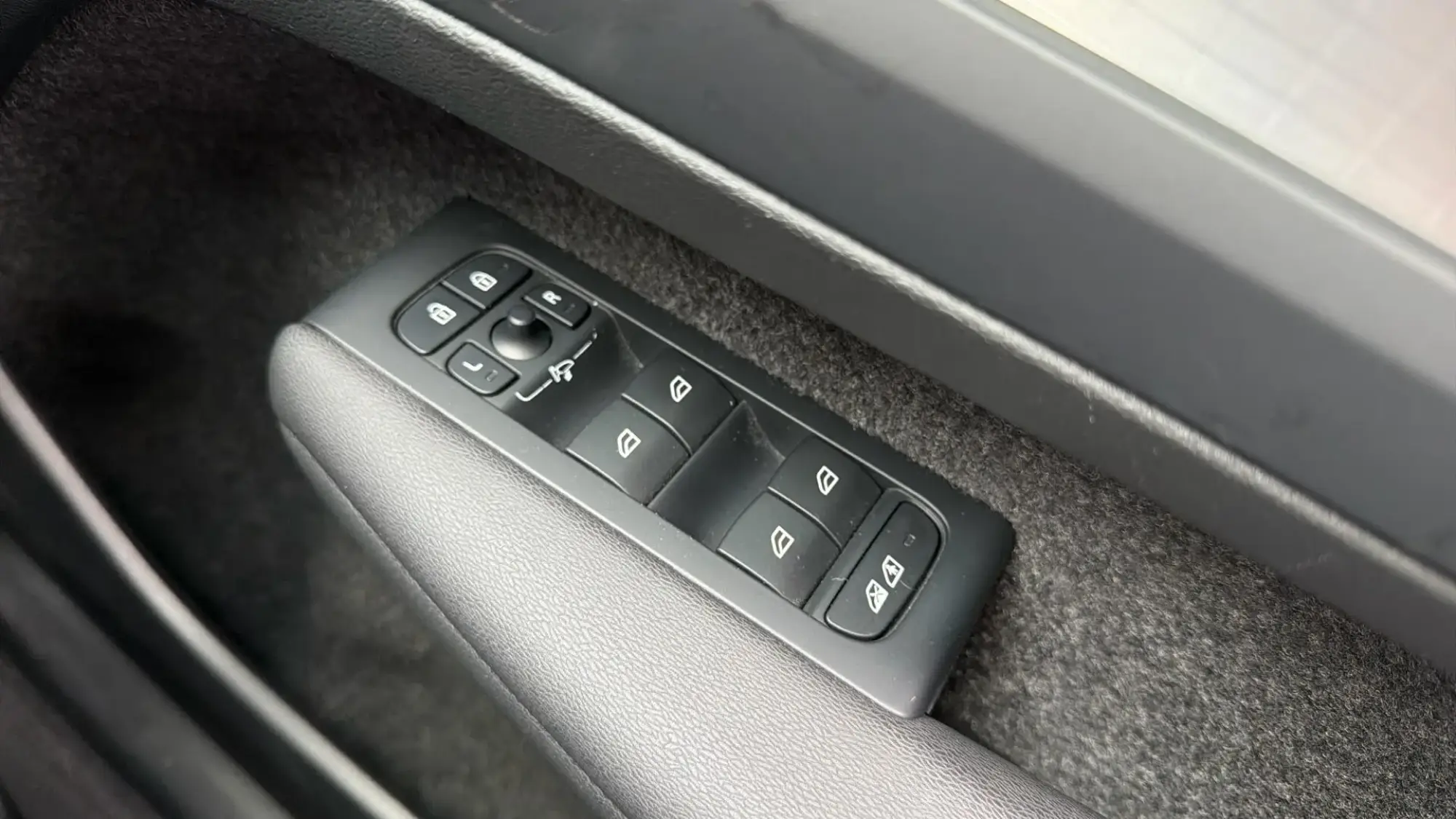 Volvo XC40 Image 22