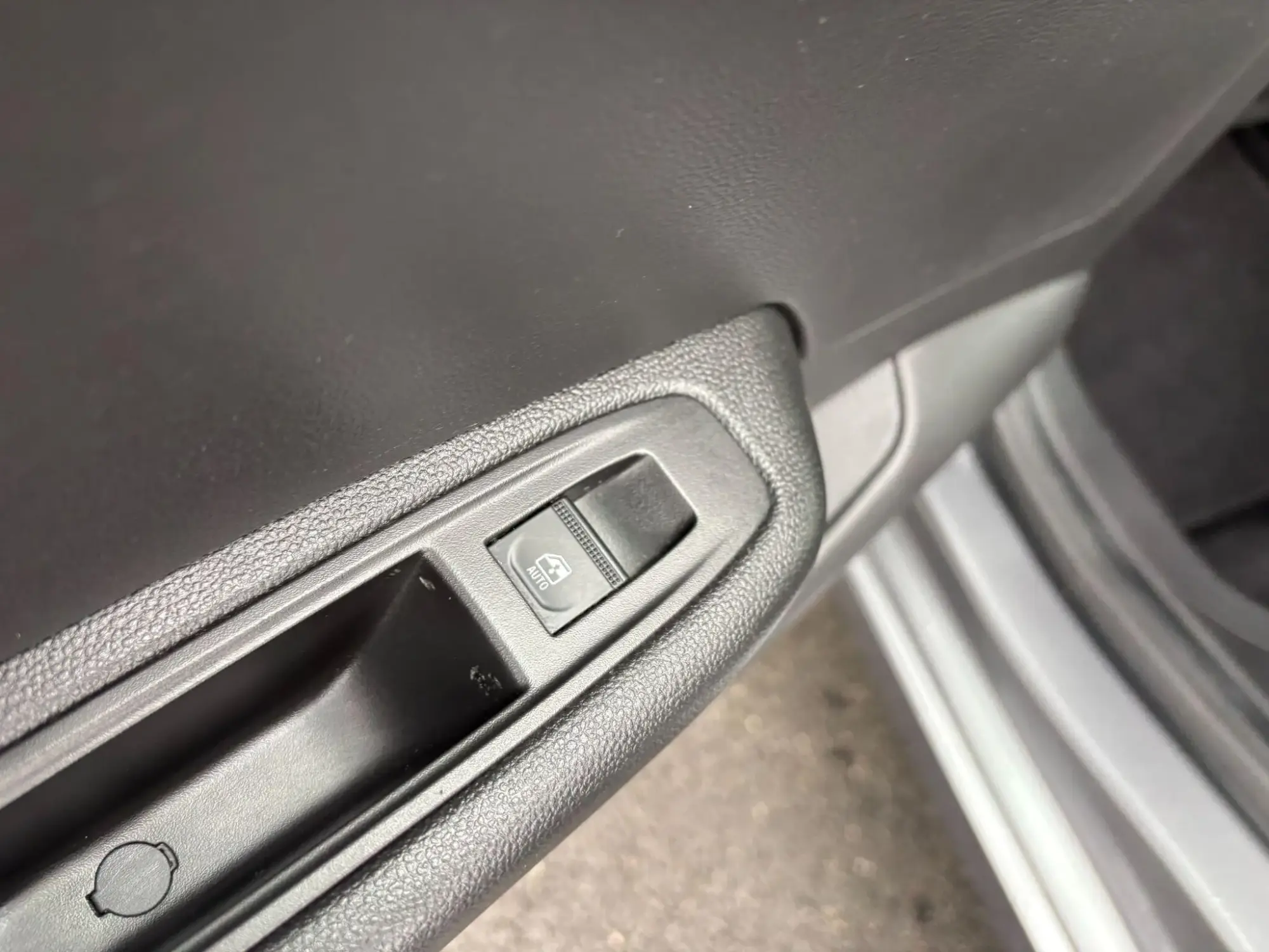 Renault Clio E-Tech Image 37 Renault Clio E-Tech Image 37