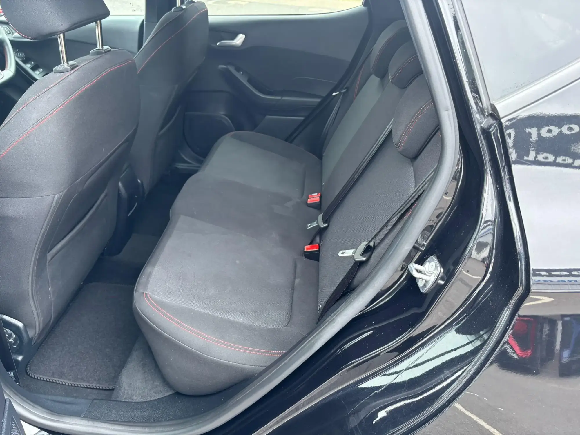 Ford Fiesta Image 17