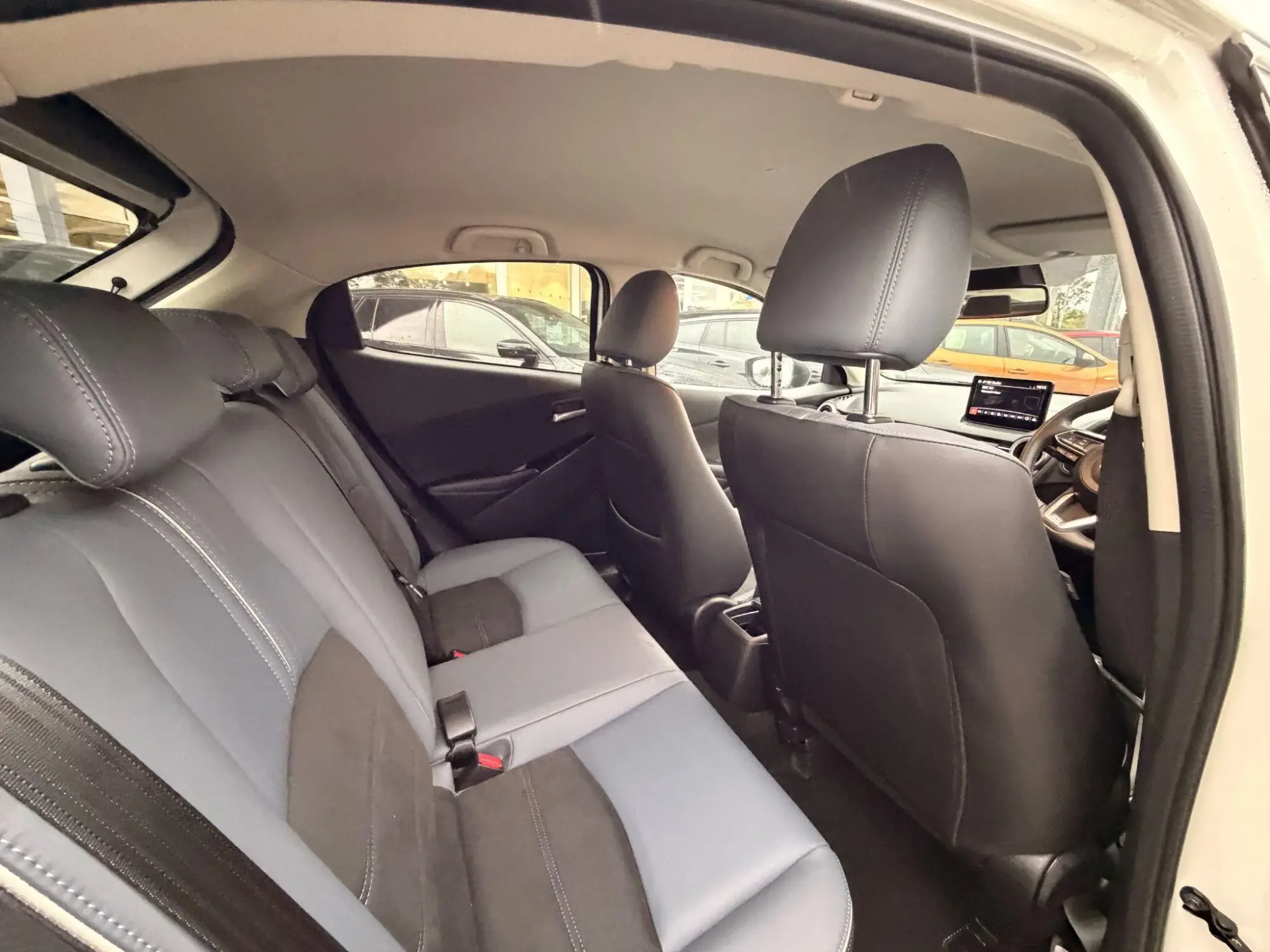 Mazda2 Image 15