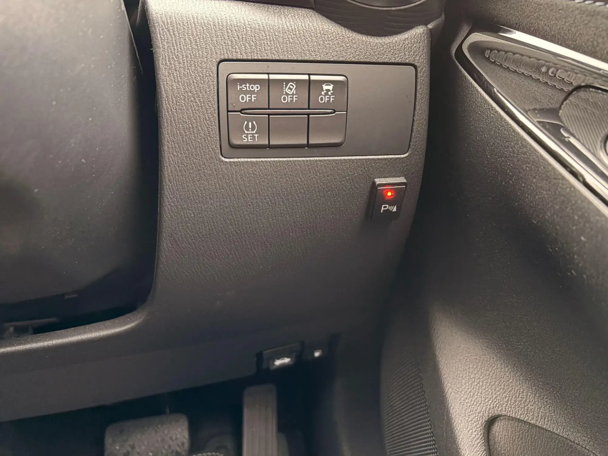 Mazda2 Image 22