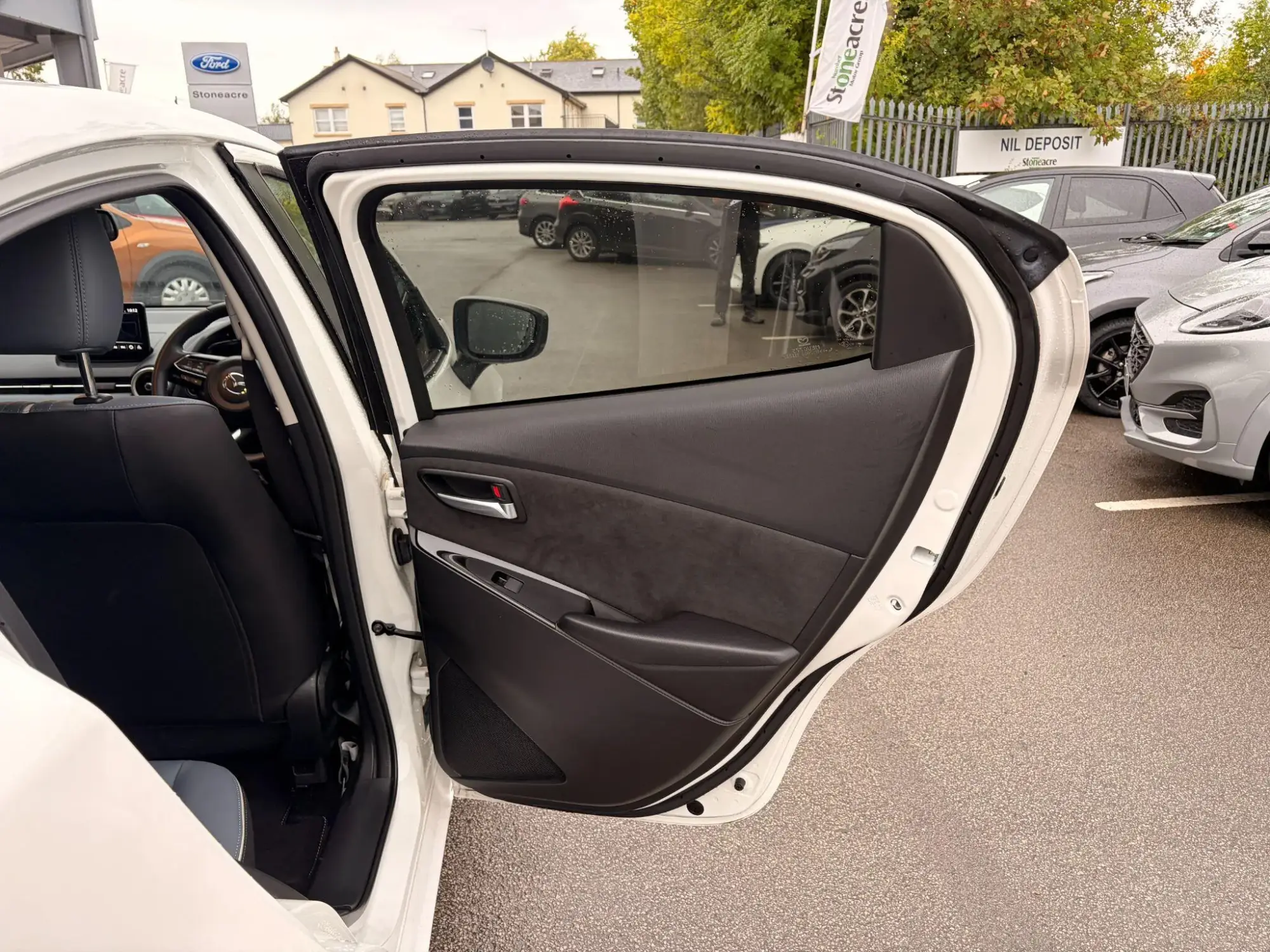 Mazda2 Image 23