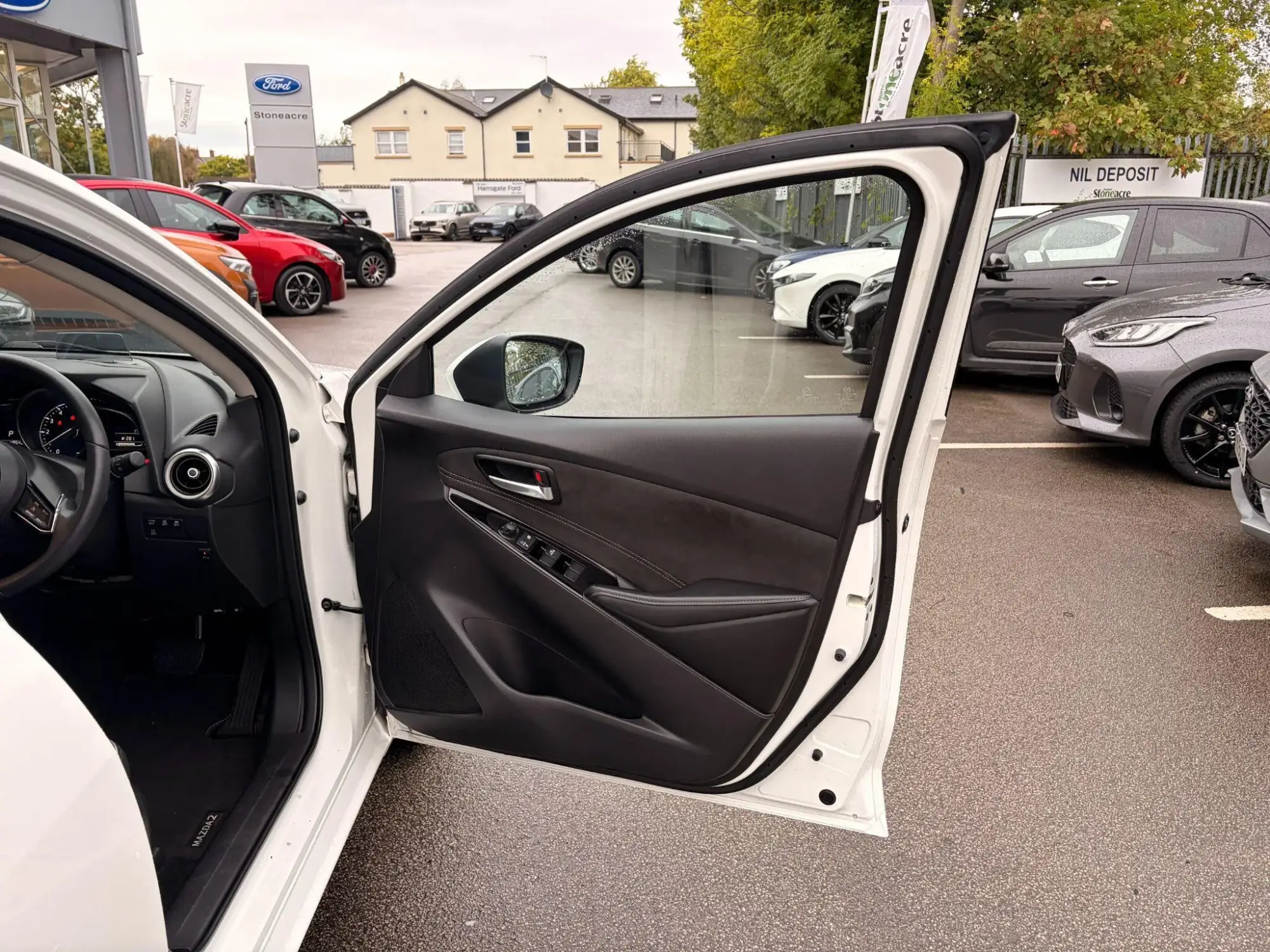 Mazda2 Image 24