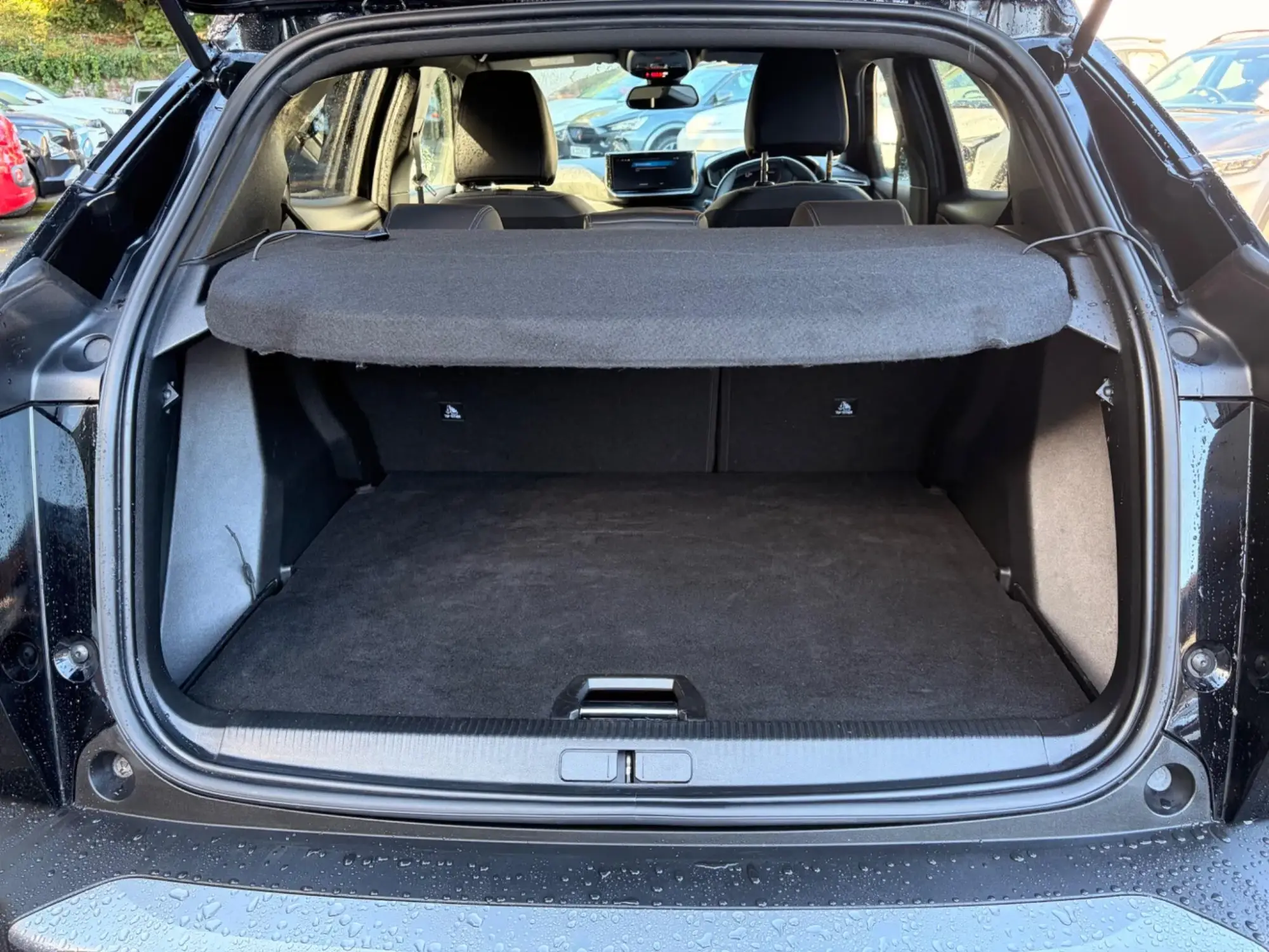 Peugeot E-2008 Image 47