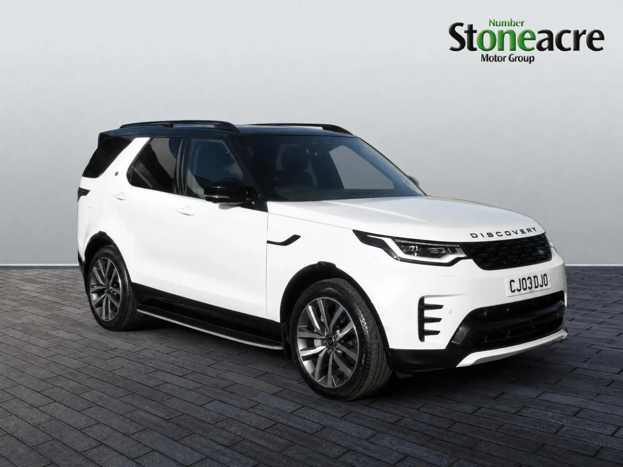Land Rover Discovery Image 1