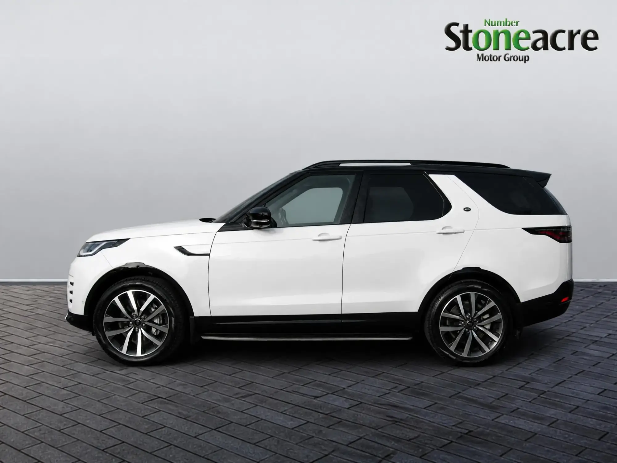 Land Rover Discovery Image 5