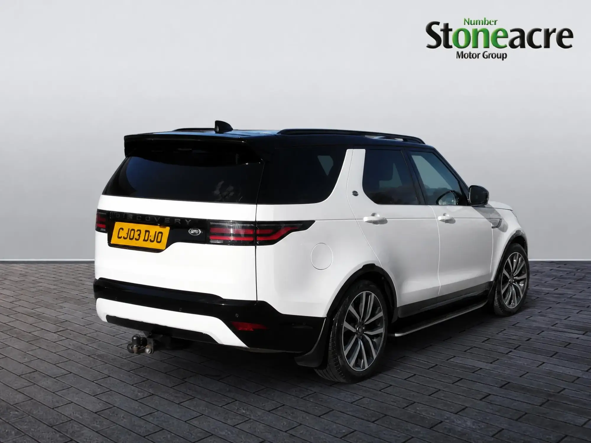 Land Rover Discovery Image 8