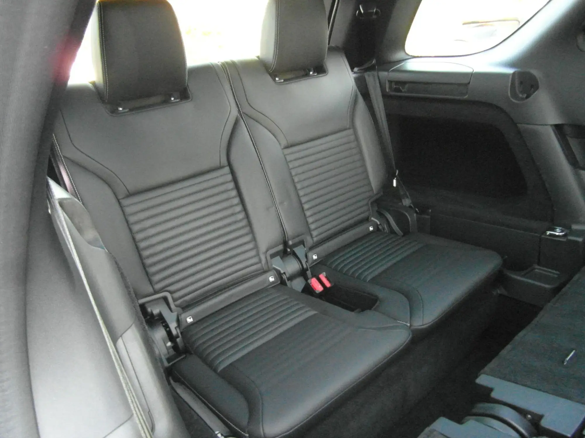 Land Rover Discovery Image 12