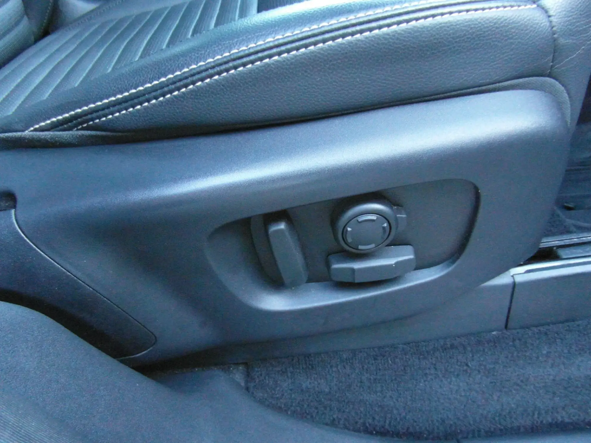 Land Rover Discovery Image 17