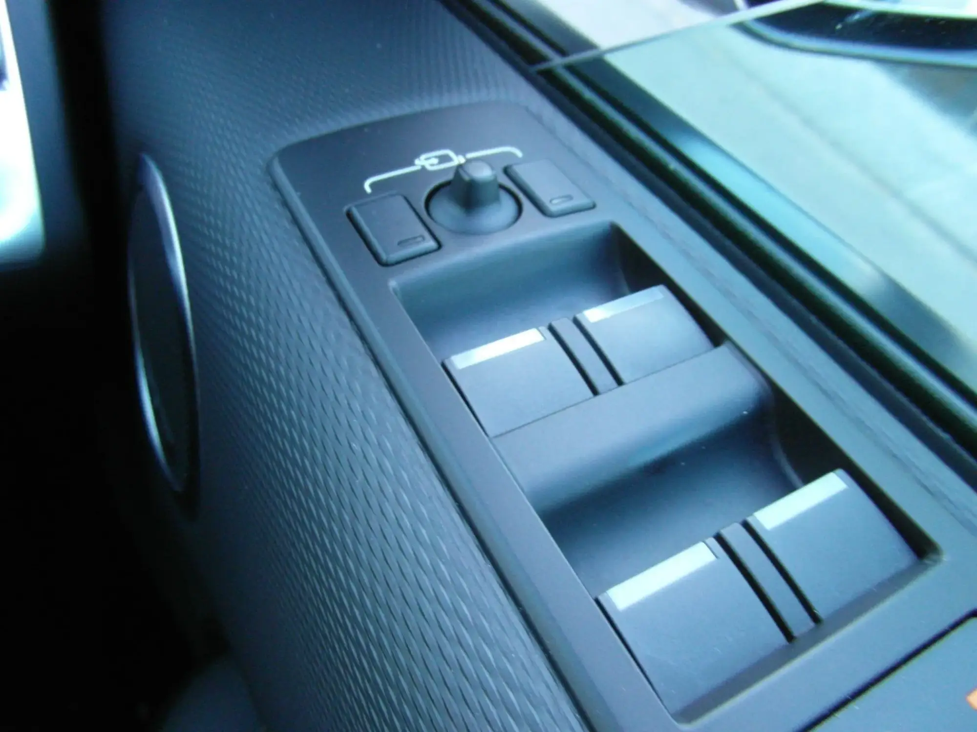 Land Rover Discovery Image 23