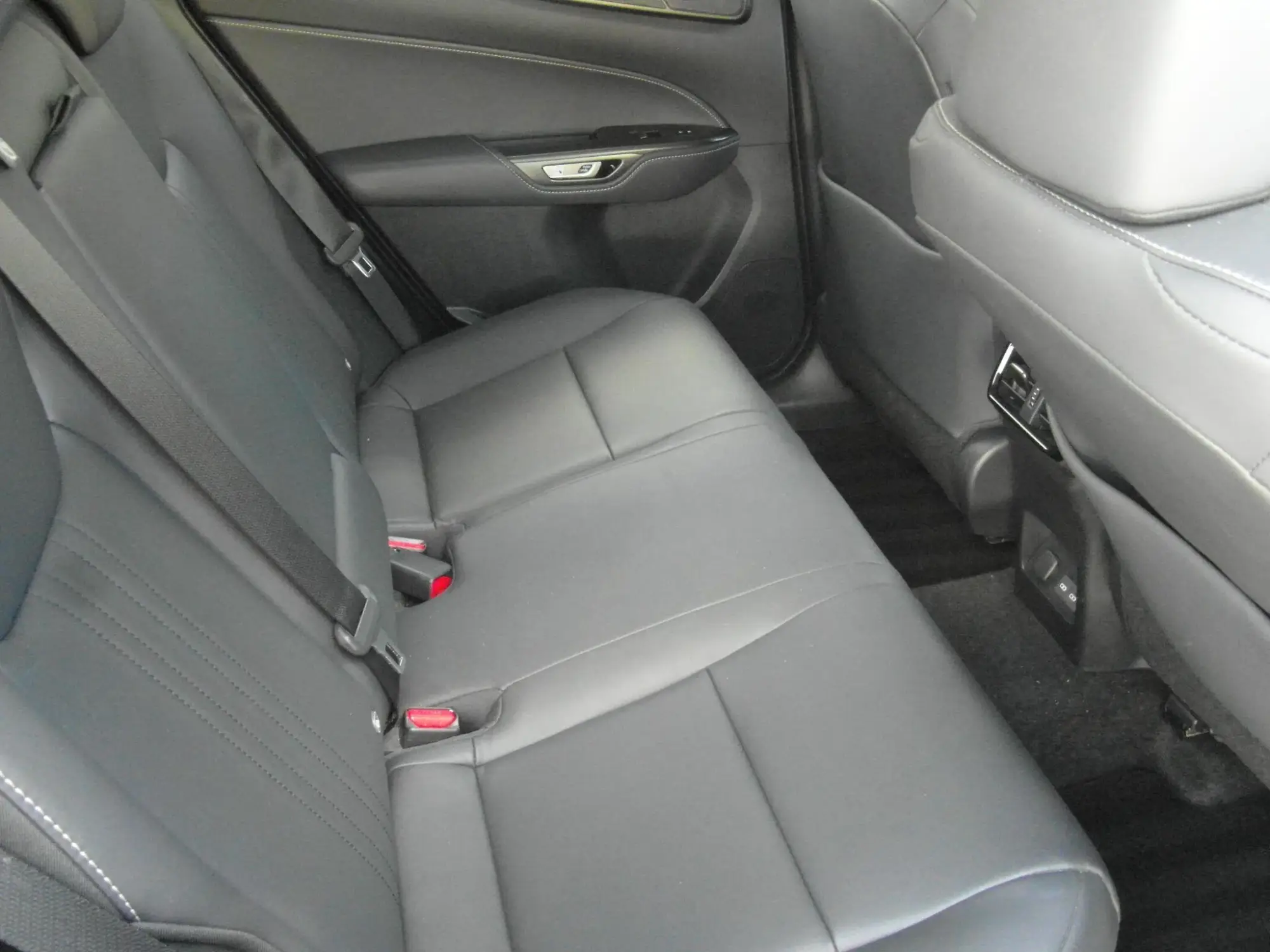 Lexus NX Self-Charging Hybrid Image 16