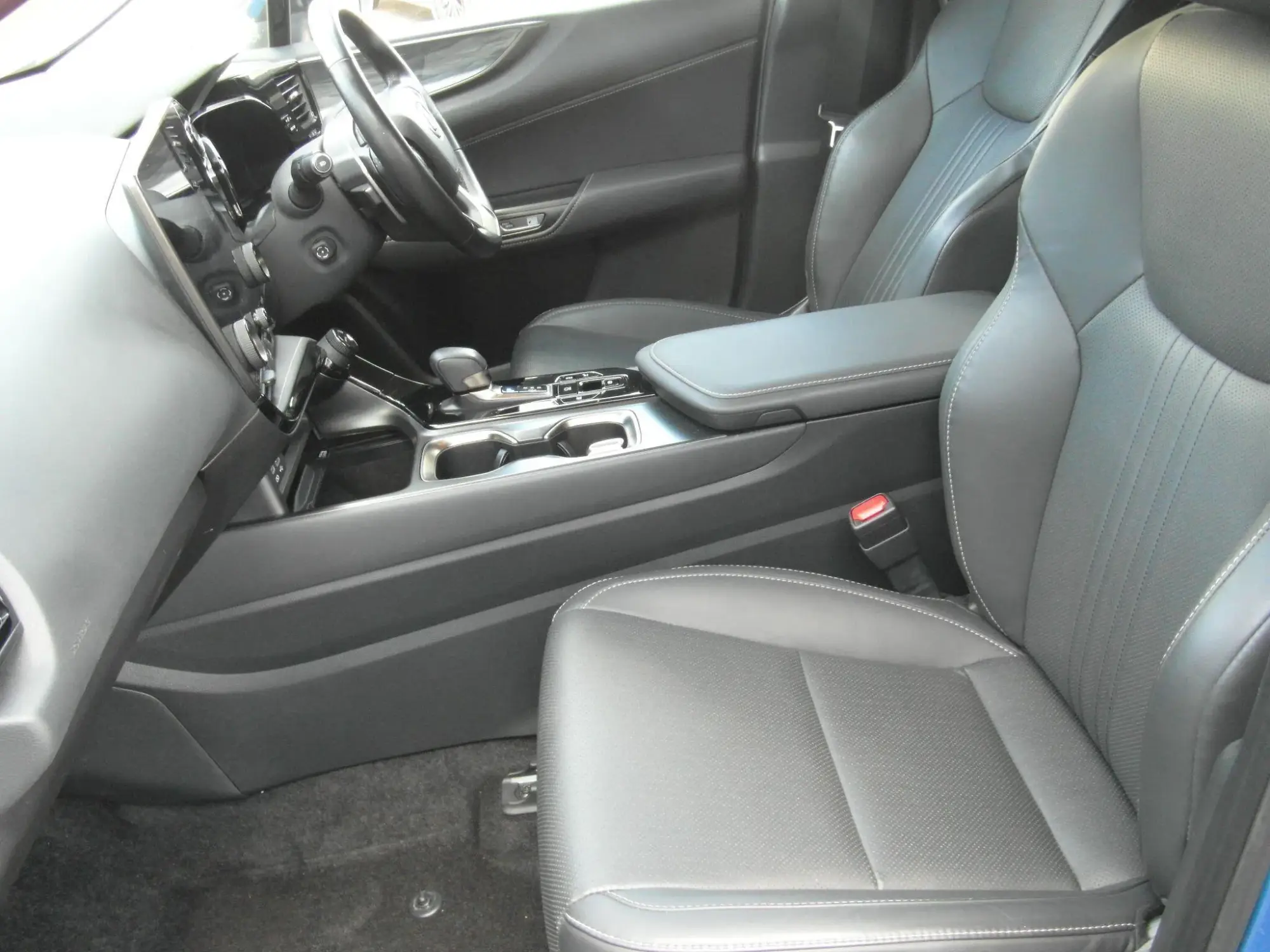Lexus NX Self-Charging Hybrid Image 18