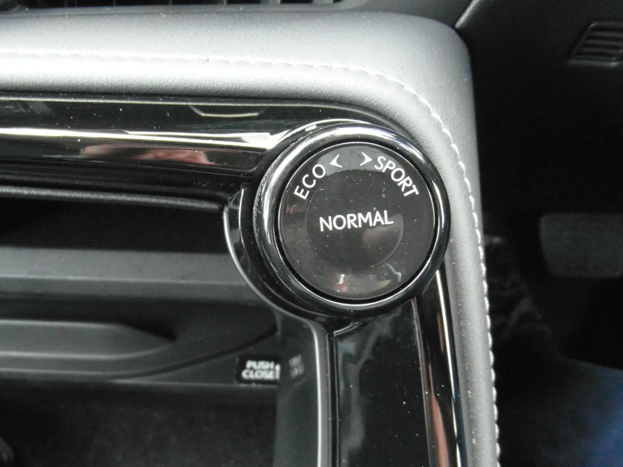 Lexus NX Self-Charging Hybrid Image 28