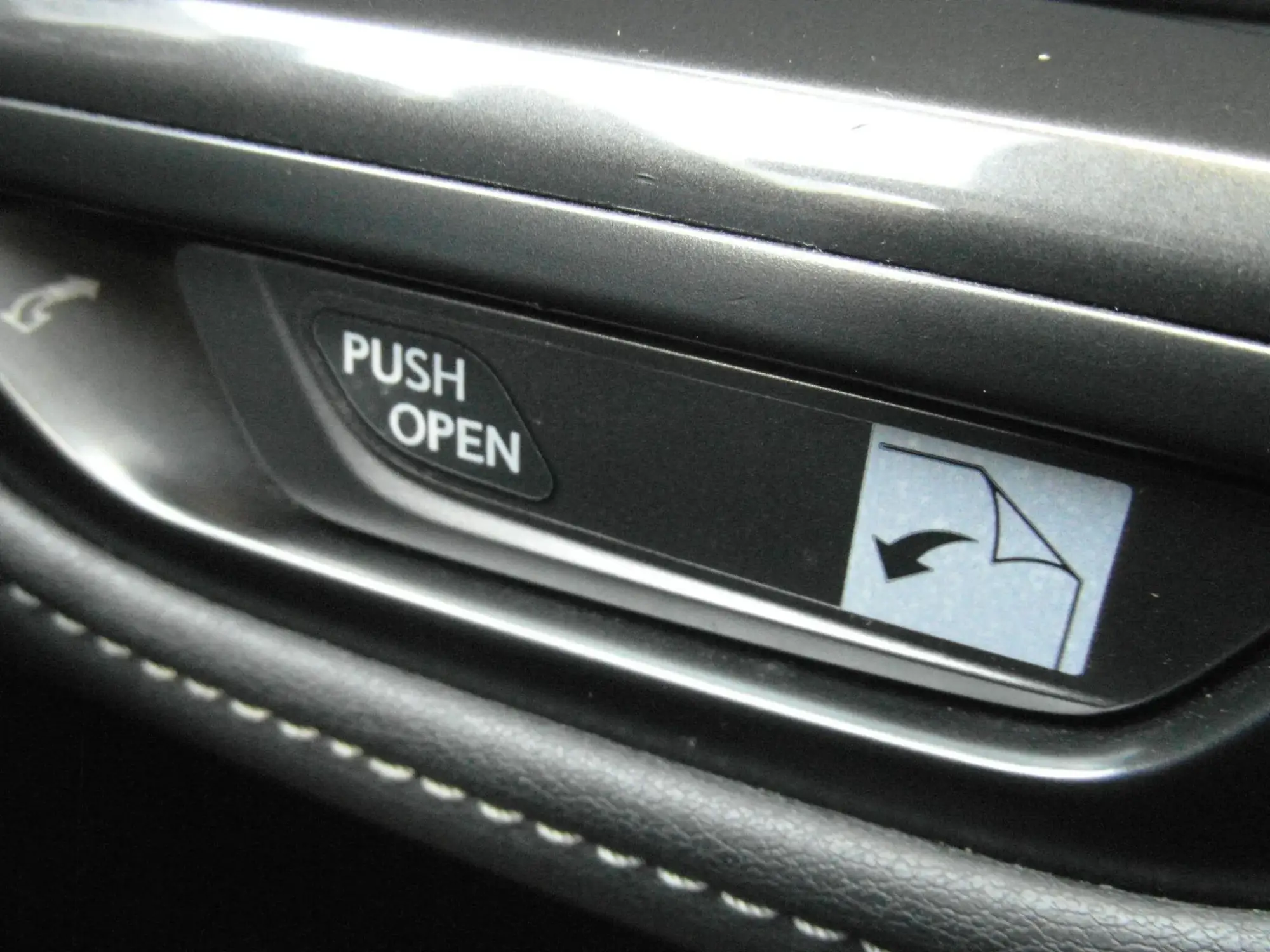 Lexus NX Self-Charging Hybrid Image 35