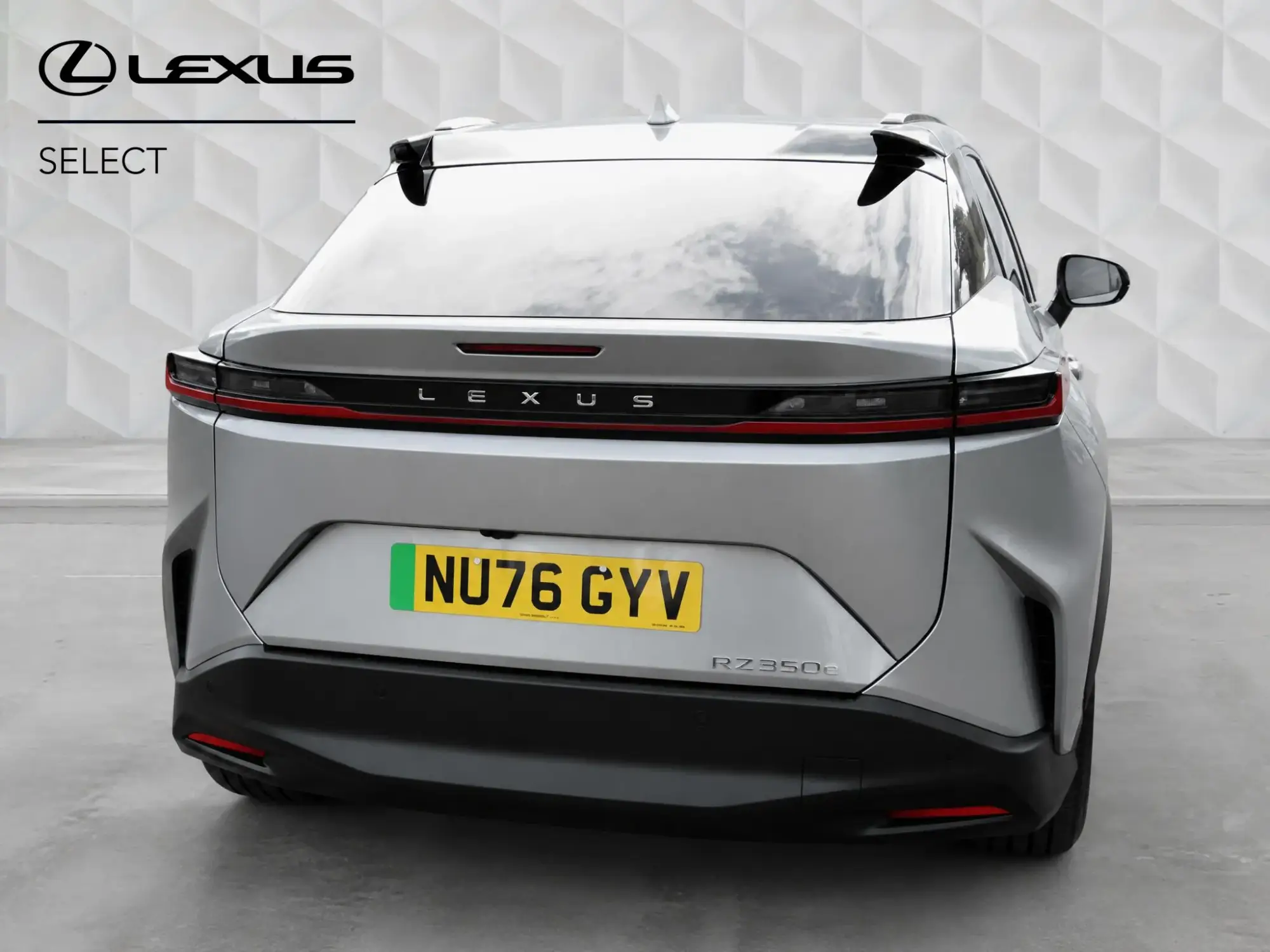 Lexus RZ Image 7