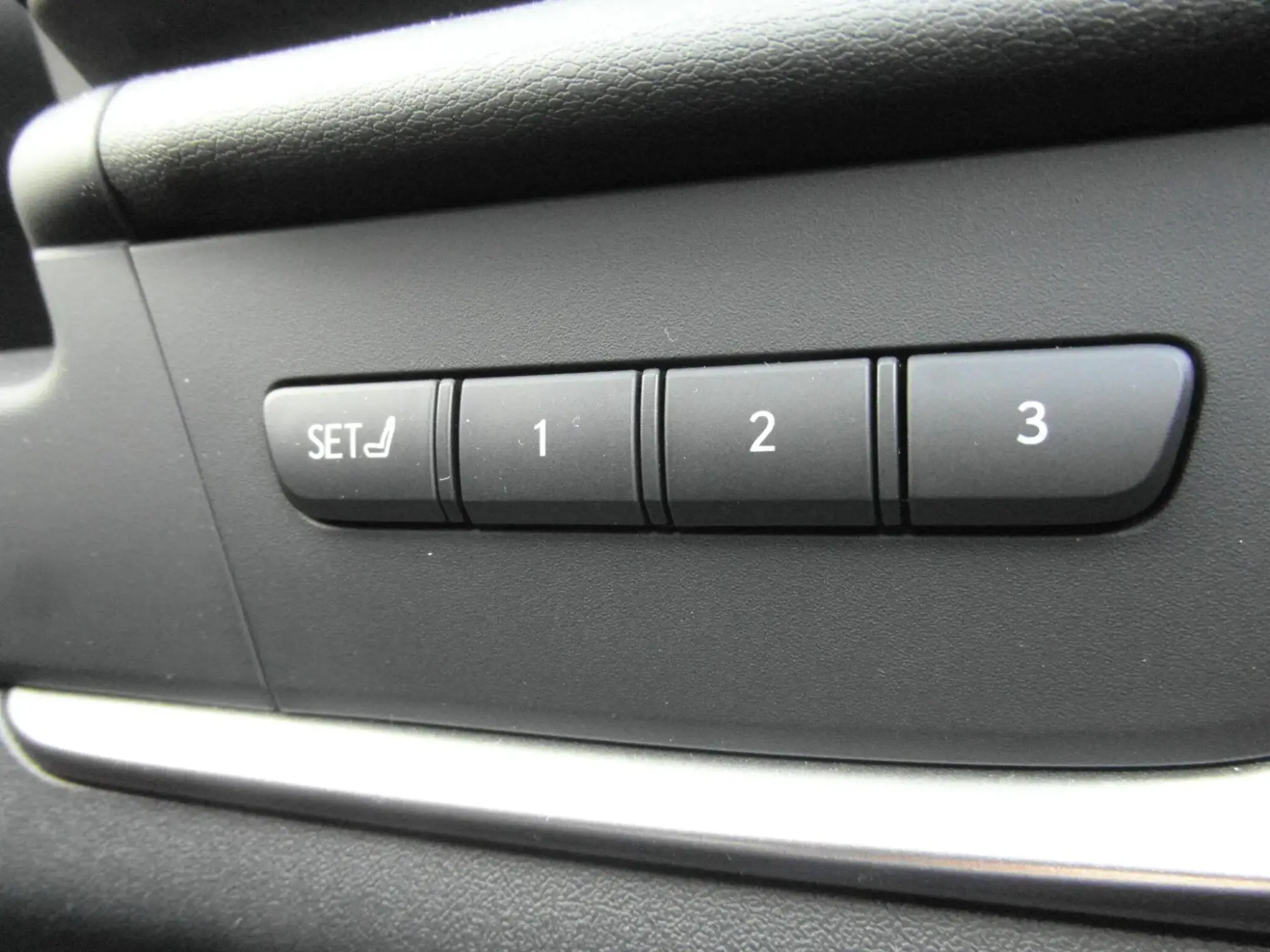 Lexus RZ Image 20