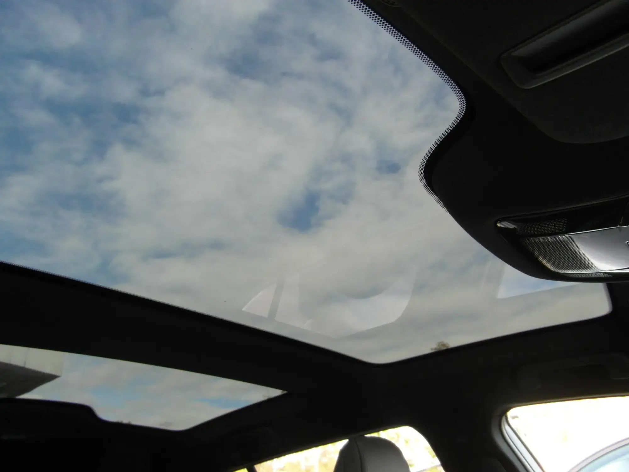 Lexus RZ Image 35