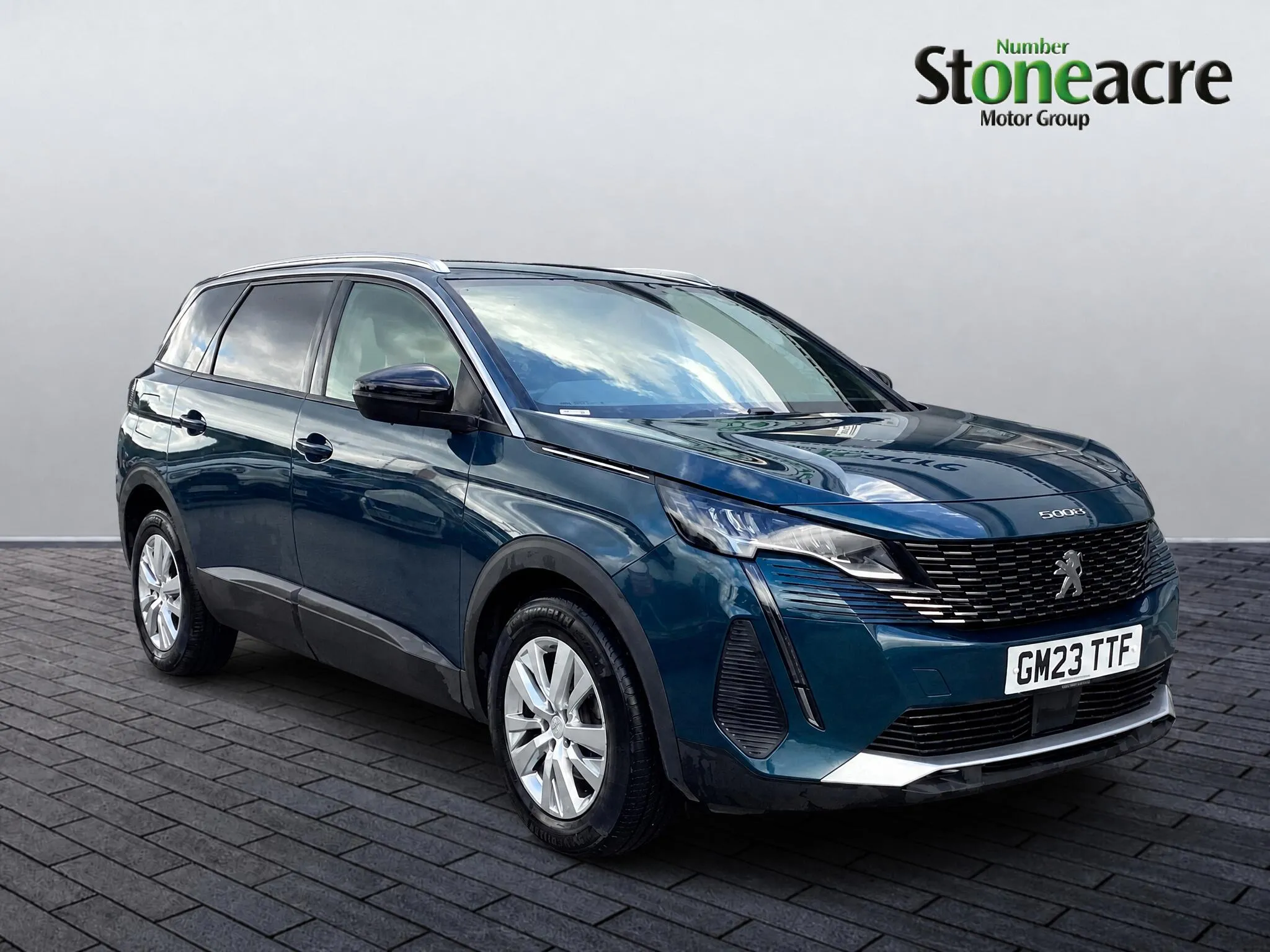 2023 Peugeot 5008