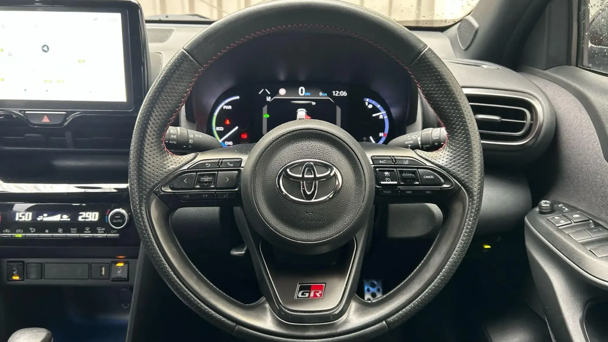 Toyota Yaris Cross Hybrid Image 12 Toyota Yaris Cross Hybrid Image 12