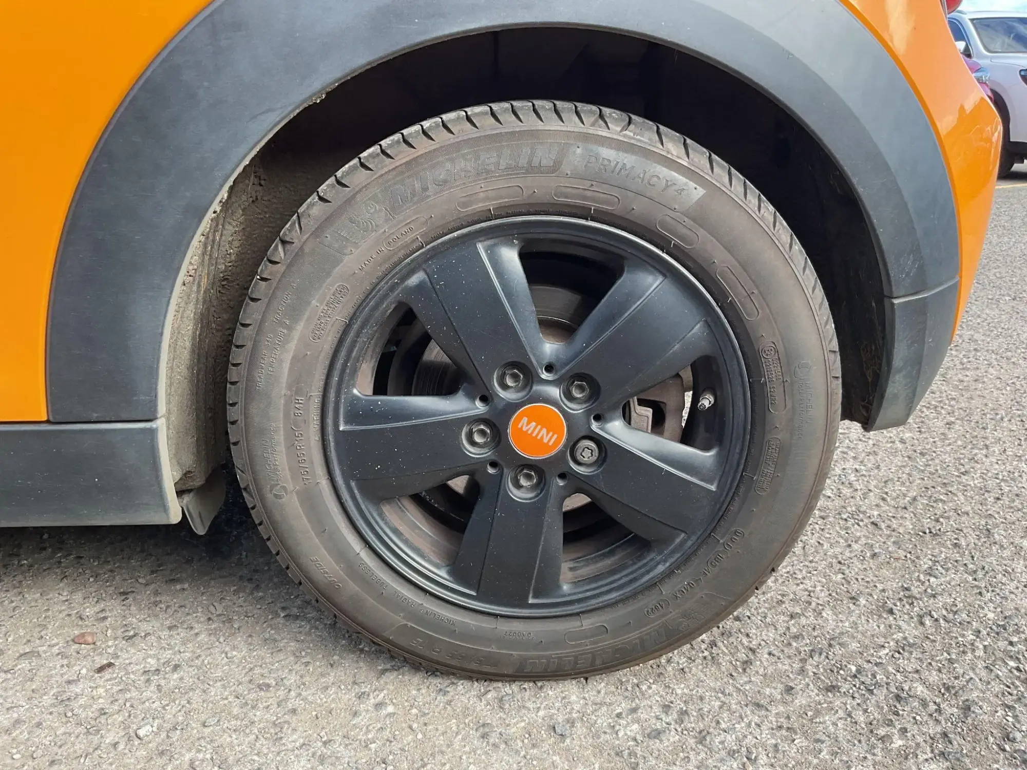MINI Hatch Image 14