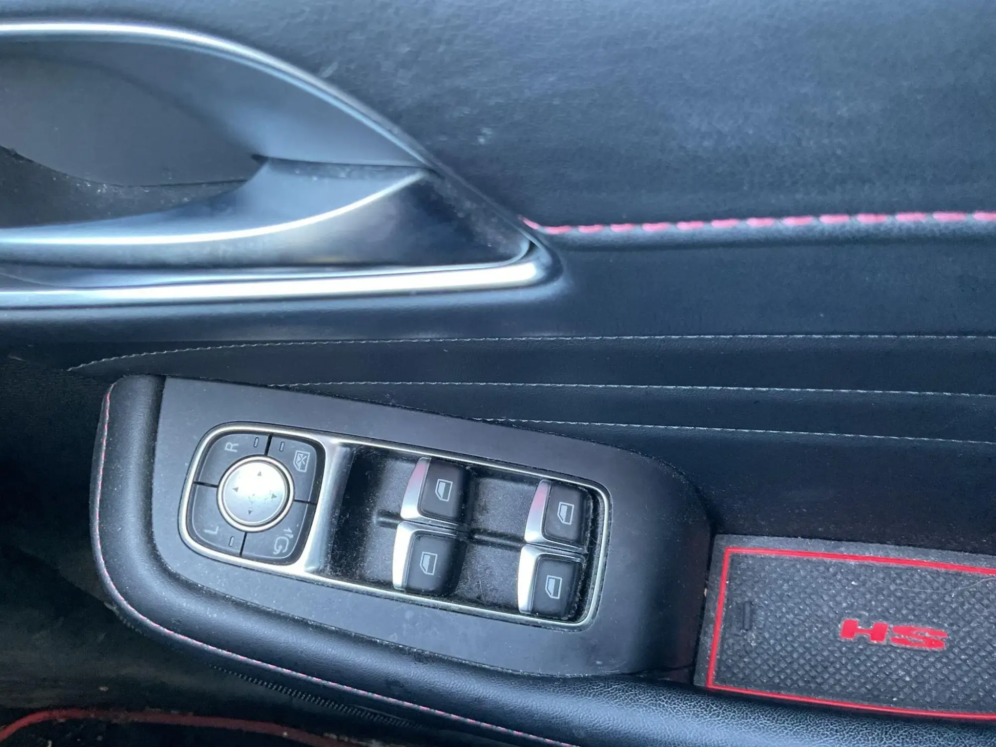 MG HS Plug-in Hybrid Image 14 MG HS Plug-in Hybrid Image 14