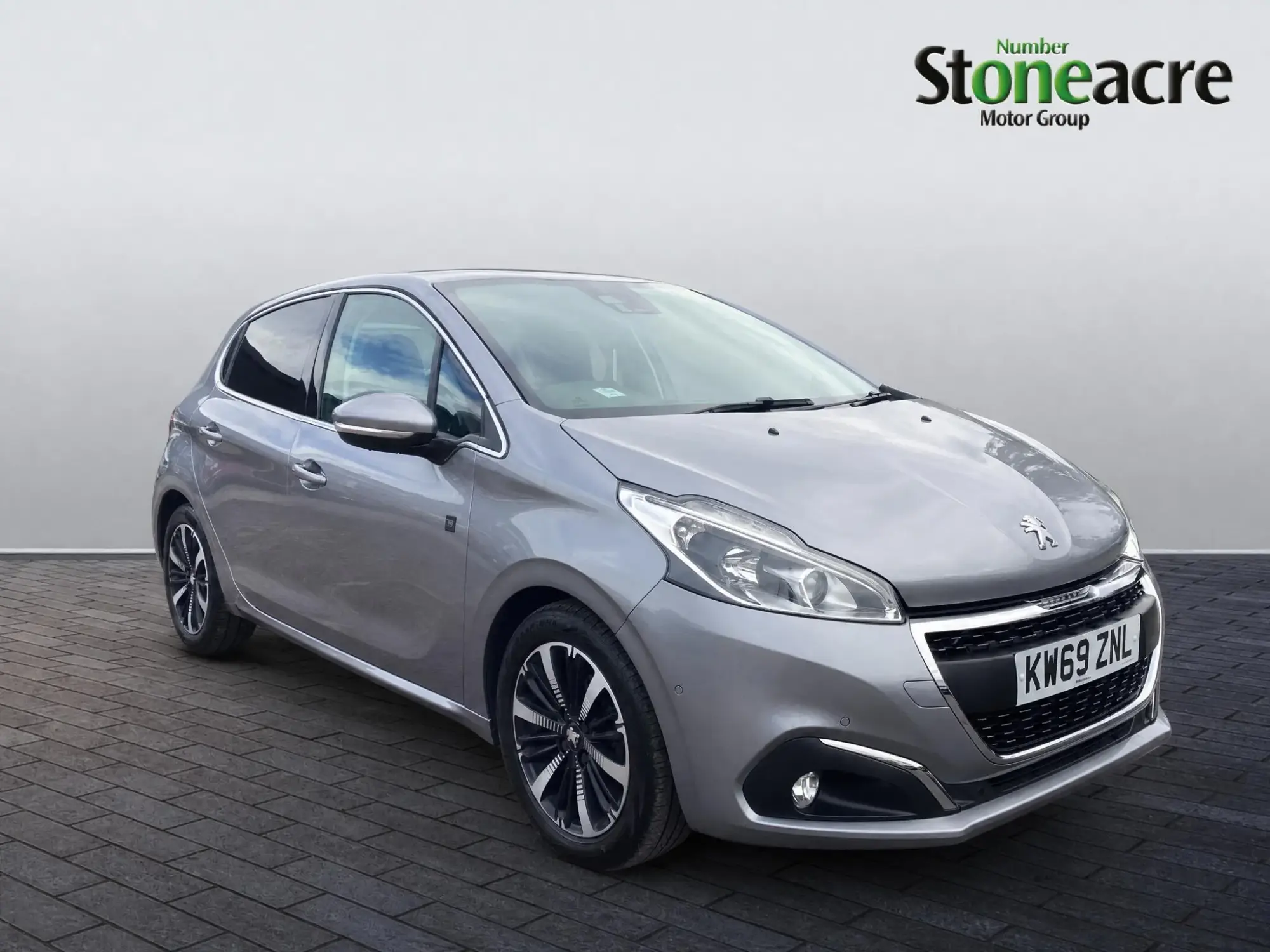 Peugeot 208 1.5 BlueHDi Tech Edition Euro 6 (s/s) 5dr KW69ZNL Image 1 Peugeot 208 1.5 BlueHDi Tech Edition Euro 6 (s/s) 5dr KW69ZNL Image 1