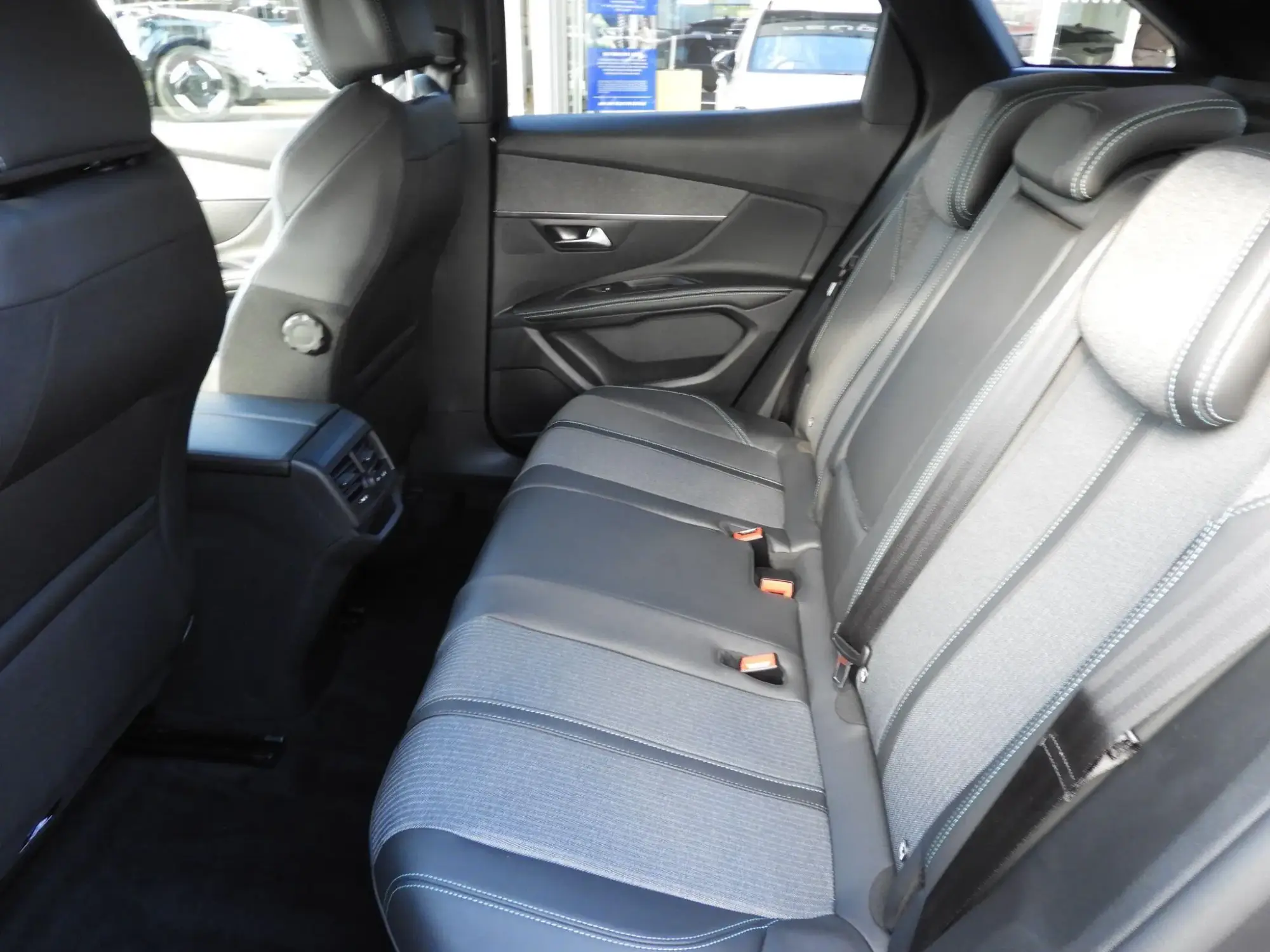 Peugeot 3008 Image 18