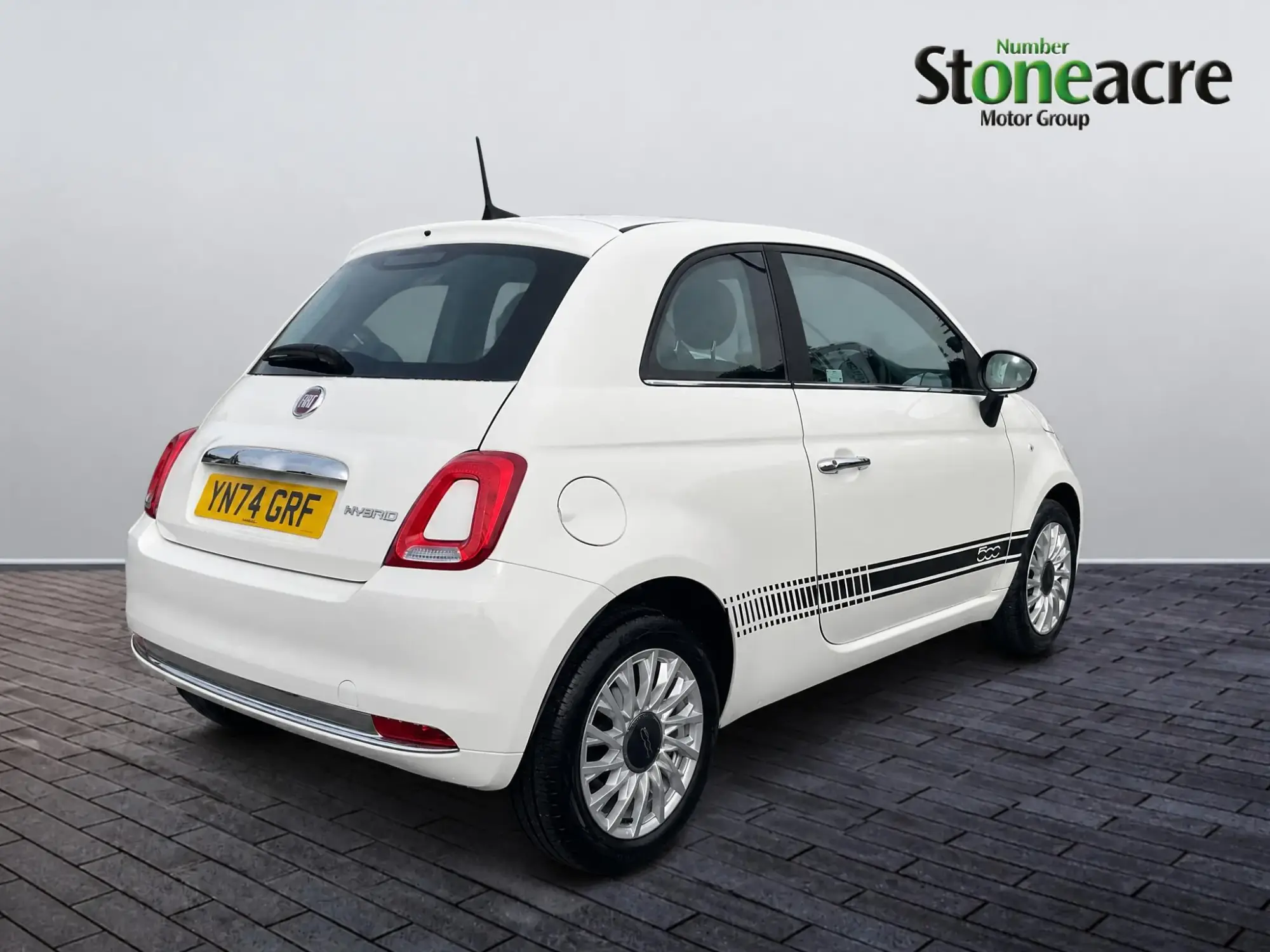 Fiat 500 Hybrid Image 3 Fiat 500 Hybrid Image 3