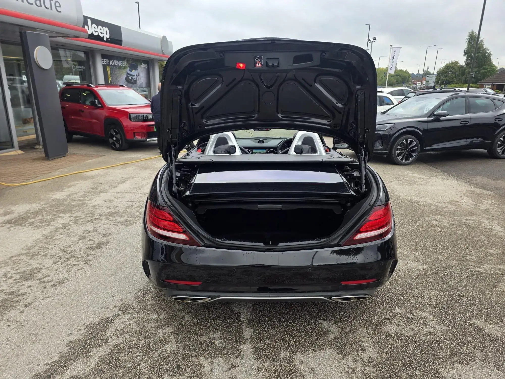 Mercedes-Benz SLC Image 11 Mercedes-Benz SLC Image 11