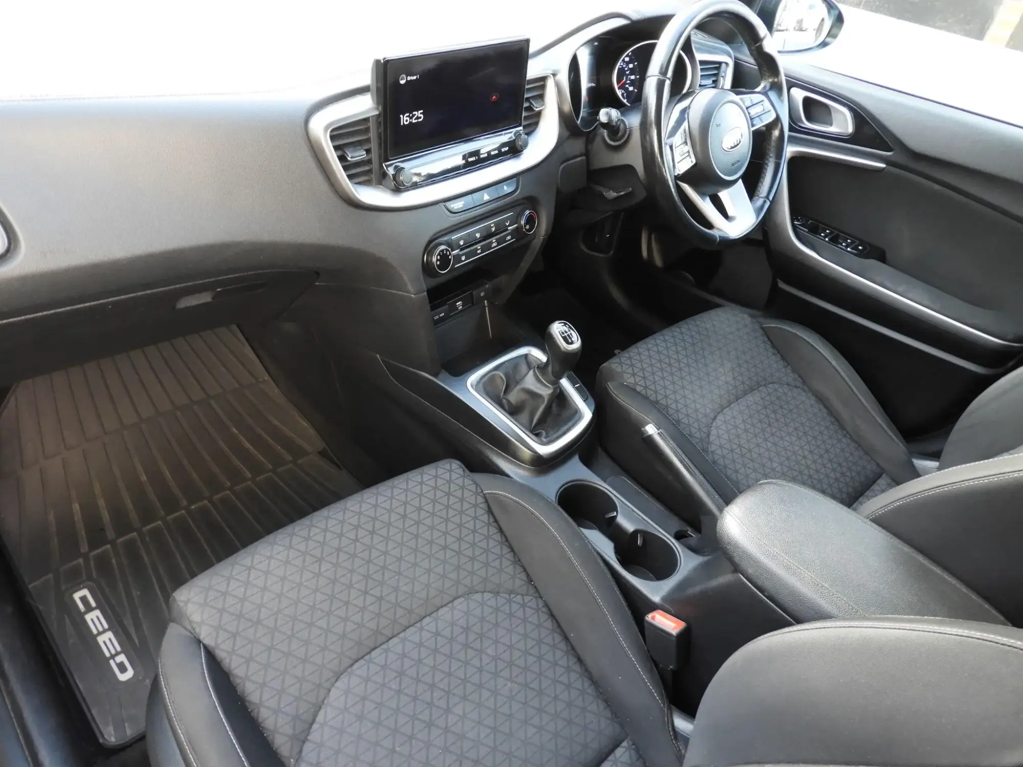 Kia Ceed Image 18 Kia Ceed Image 18