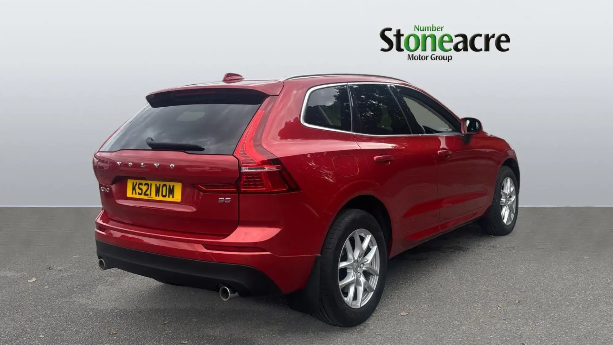 Volvo XC60 2.0 B5 MHEV Momentum Auto Euro 6 (s/s) 5dr KS21WOM Image 3 Volvo XC60 2.0 B5 MHEV Momentum Auto Euro 6 (s/s) 5dr KS21WOM Image 3